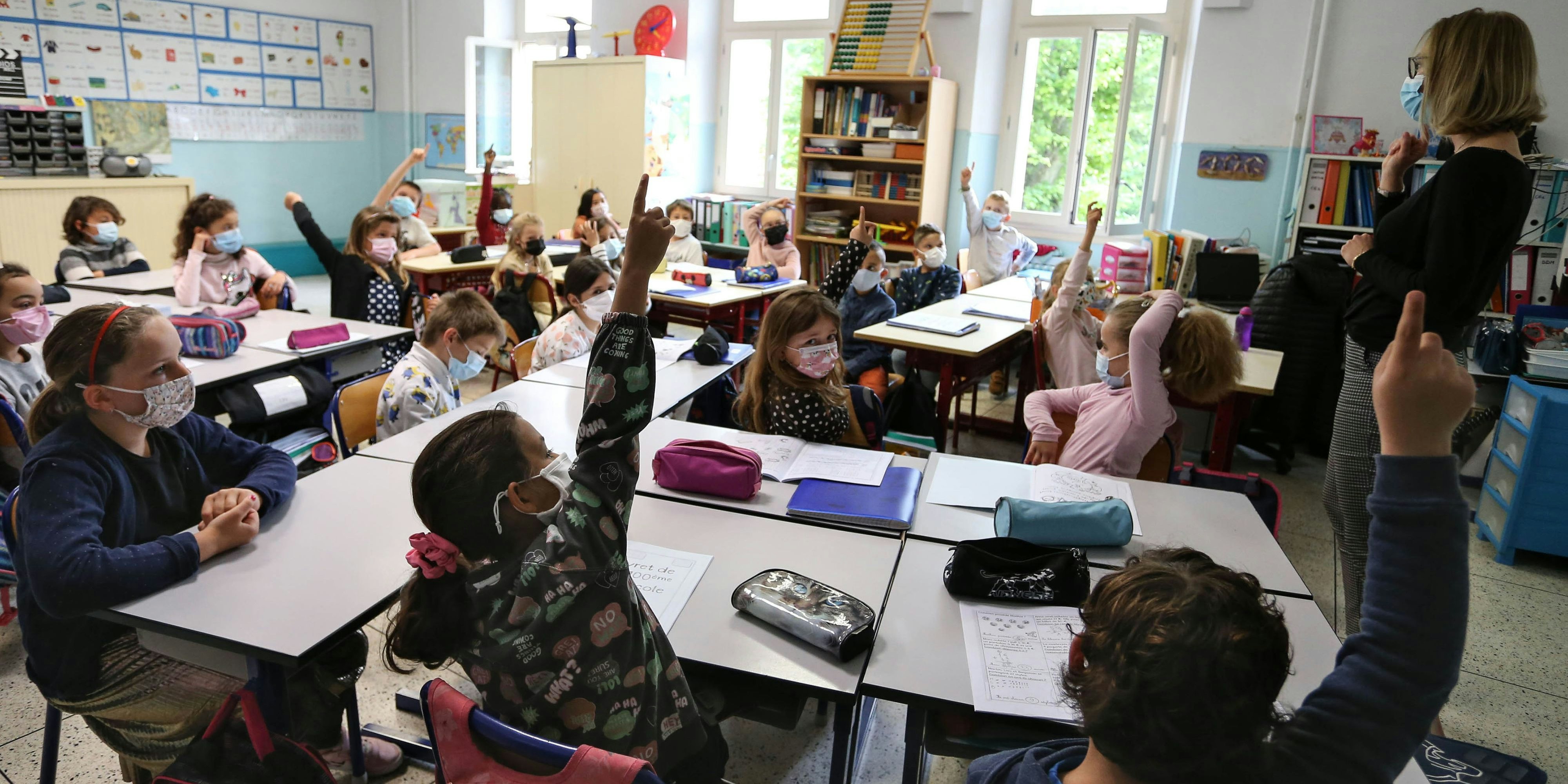 In den Schulen wird es wieder volle Klassen geben. Symbolbild.