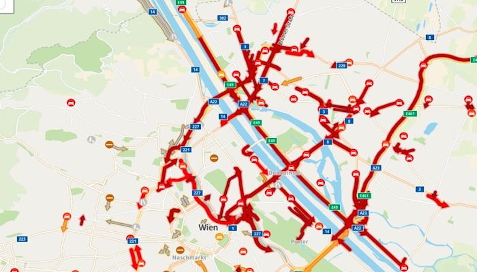 Auch Stunden nach dem Vorfall steht der Verkehr in weiten Teile des Wiener Straßennetzes lahms.