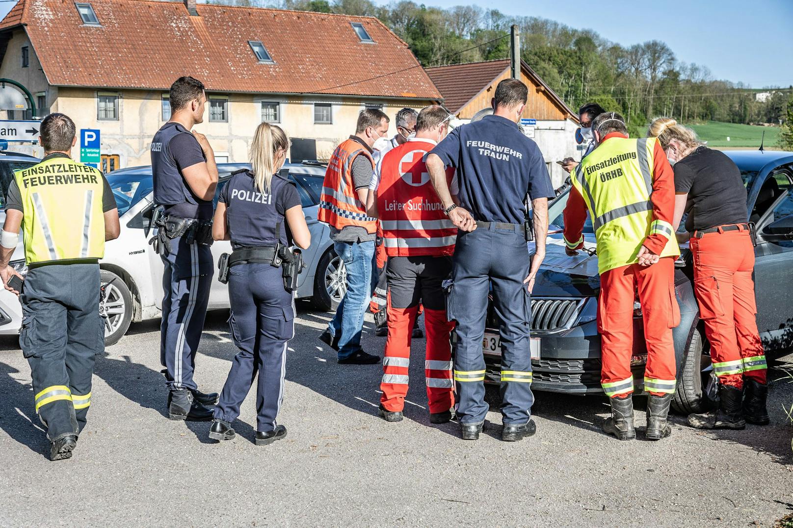 Der Unfall hatte sich gegen 8 Uhr ereignet, kurz danach verschwand der Unfall-Lenker.