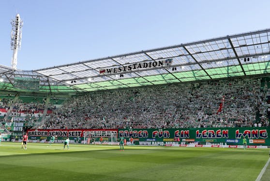 Die Stadien füllen sich langsam wieder.