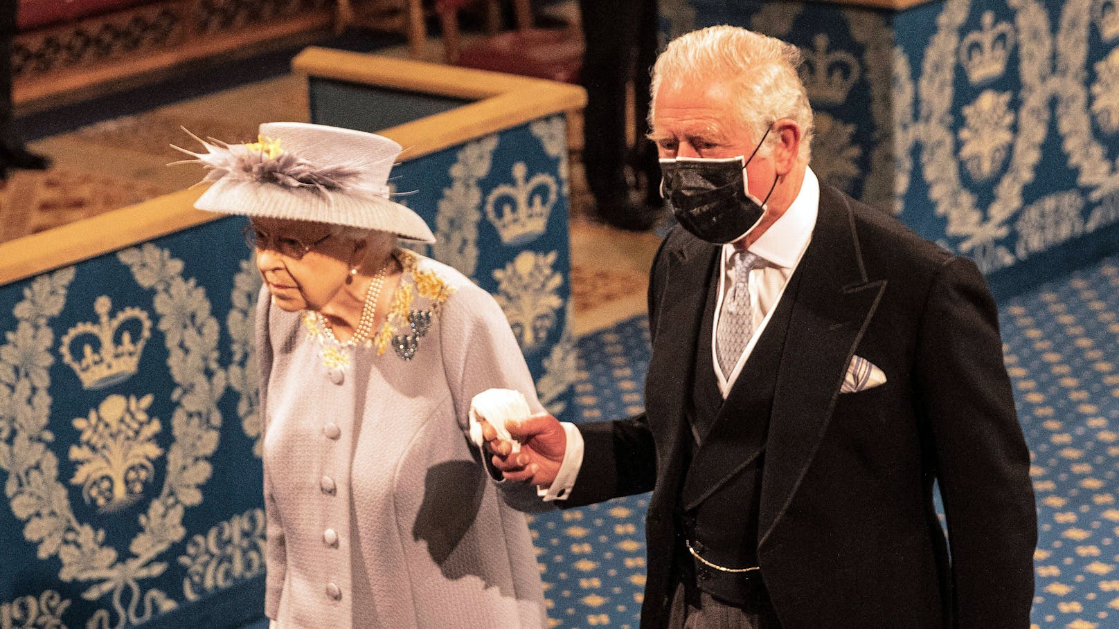 Prinz Charles (73) mit seiner Mutter Elizabeth II.