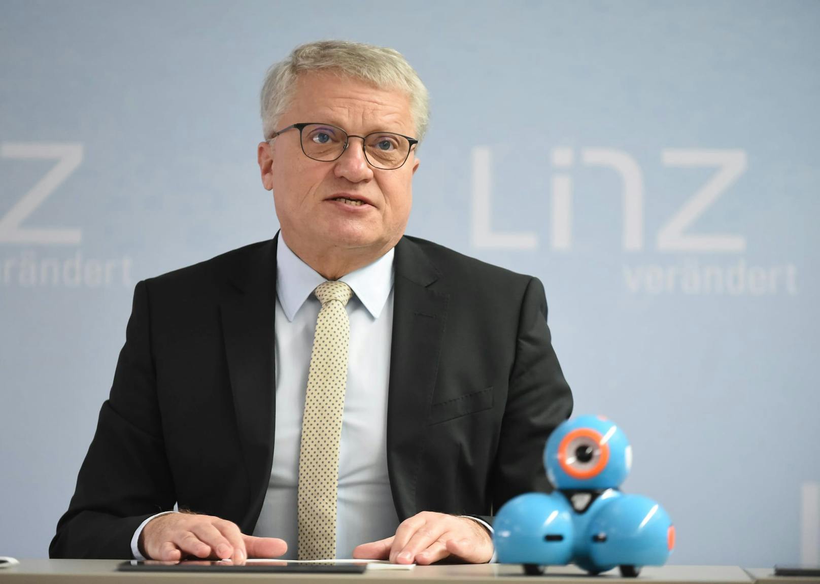 Bürgermeister Klaus Luger will die Hagel-Opfer mit einem 500 Euro-Stadtbonus unterstützen.