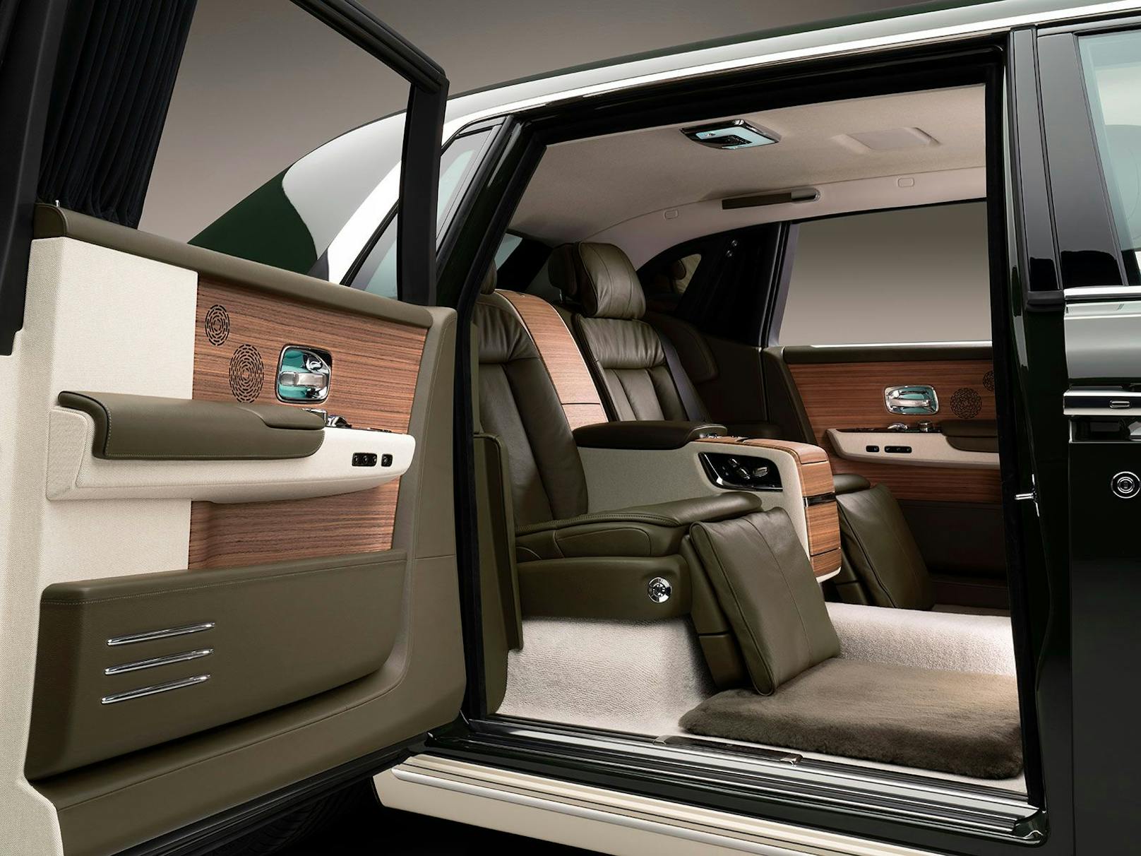 Jede Menge Luxus gibt es im Innenraum des Phantom Oribe.