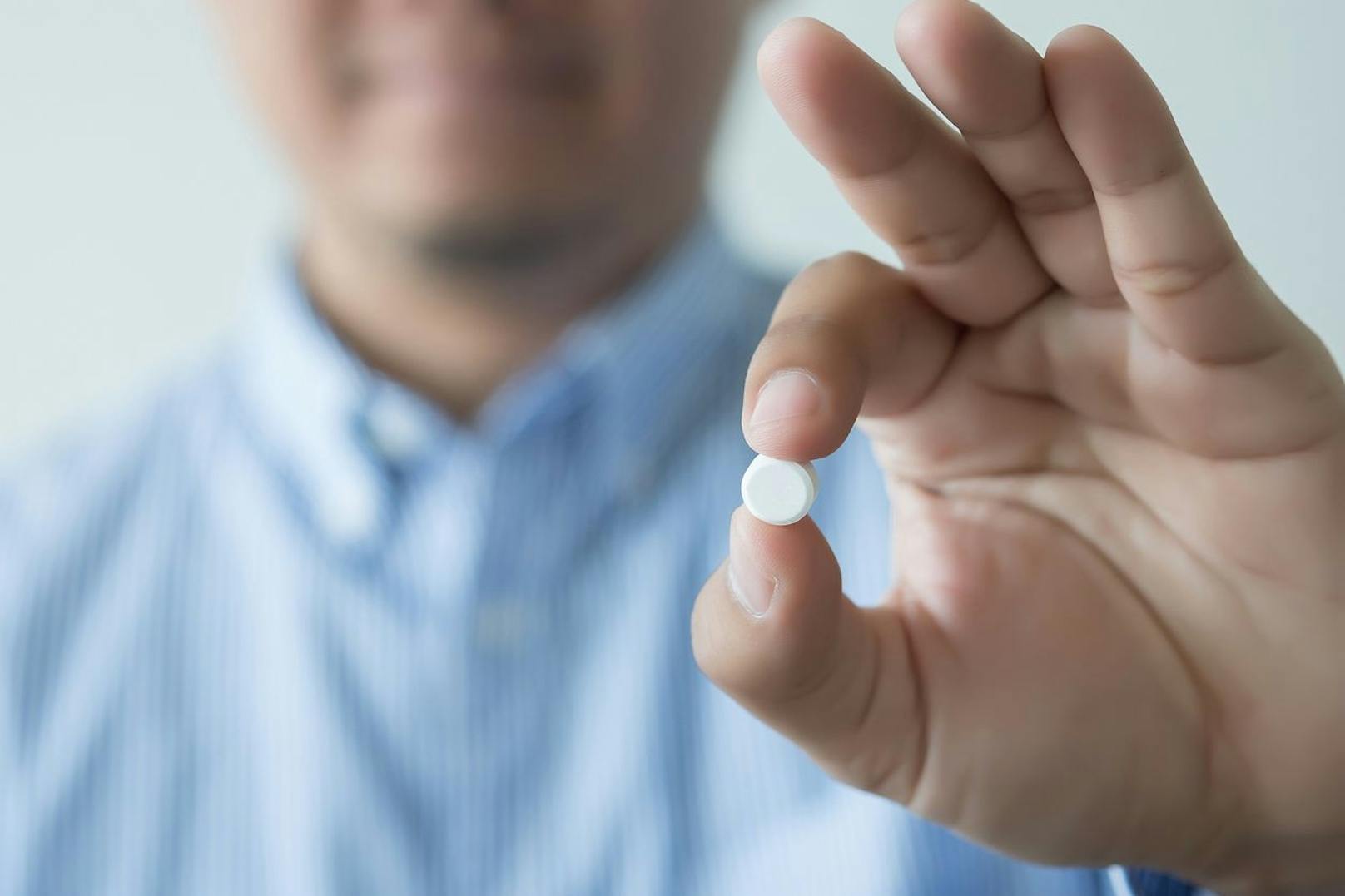 Hormonfreie Pille für Männer stoppt Spermien sofort