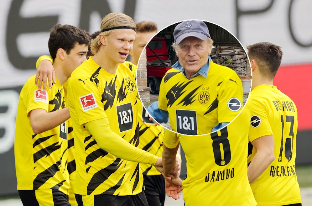 Terence Hill (r.) im Haaland-Trikot