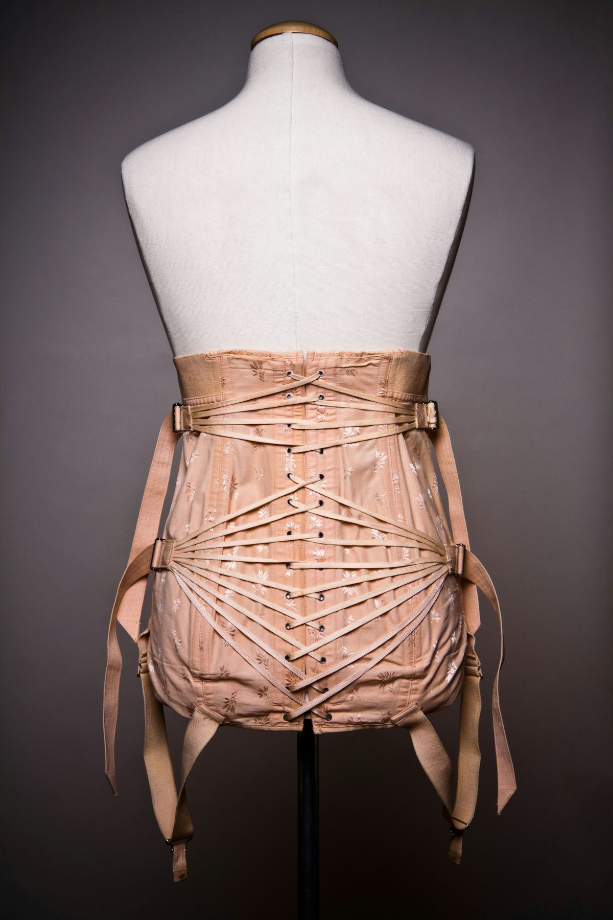 Vintage 40s corset.