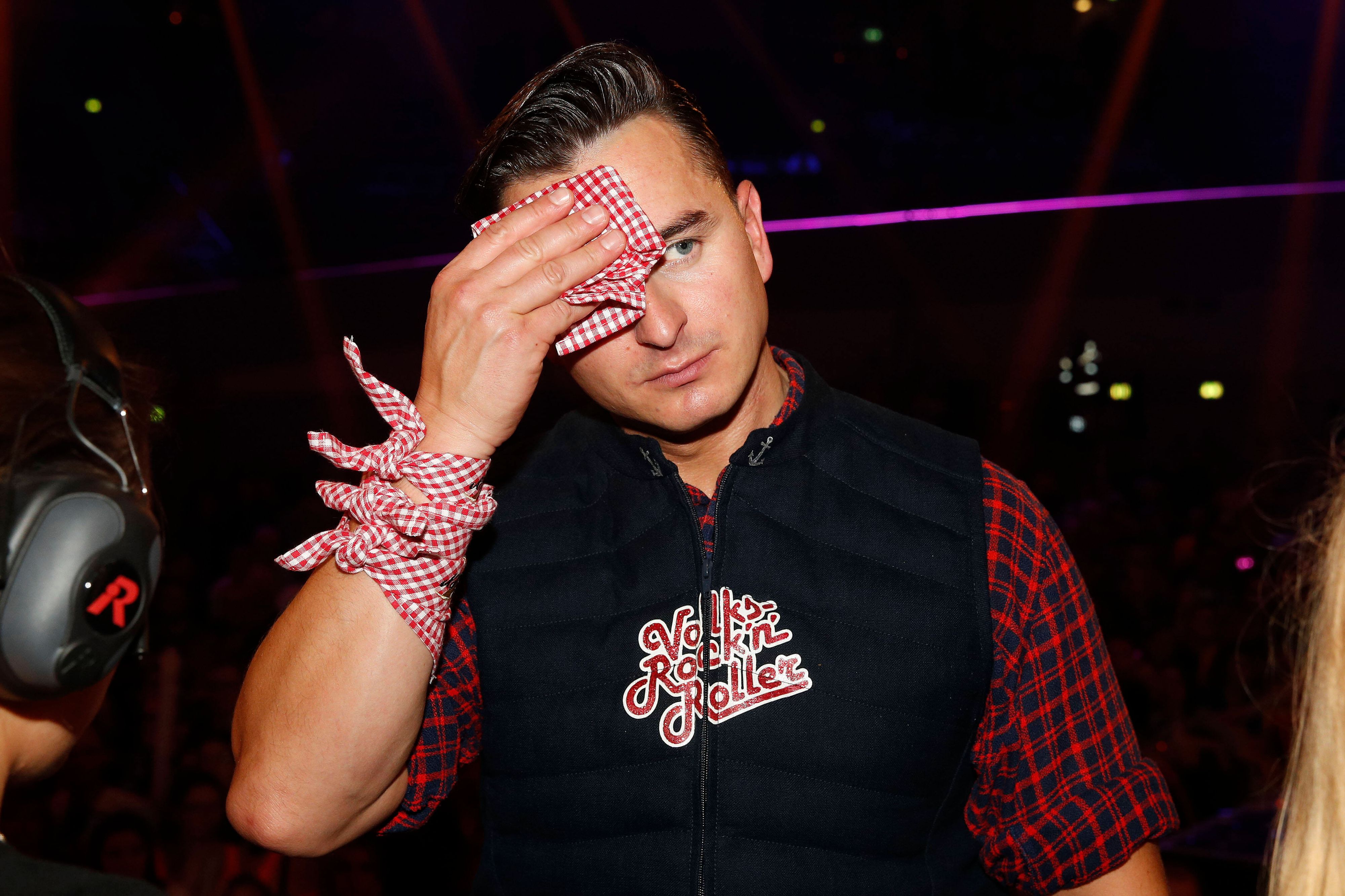 Andreas Gabalier ist traurig. 