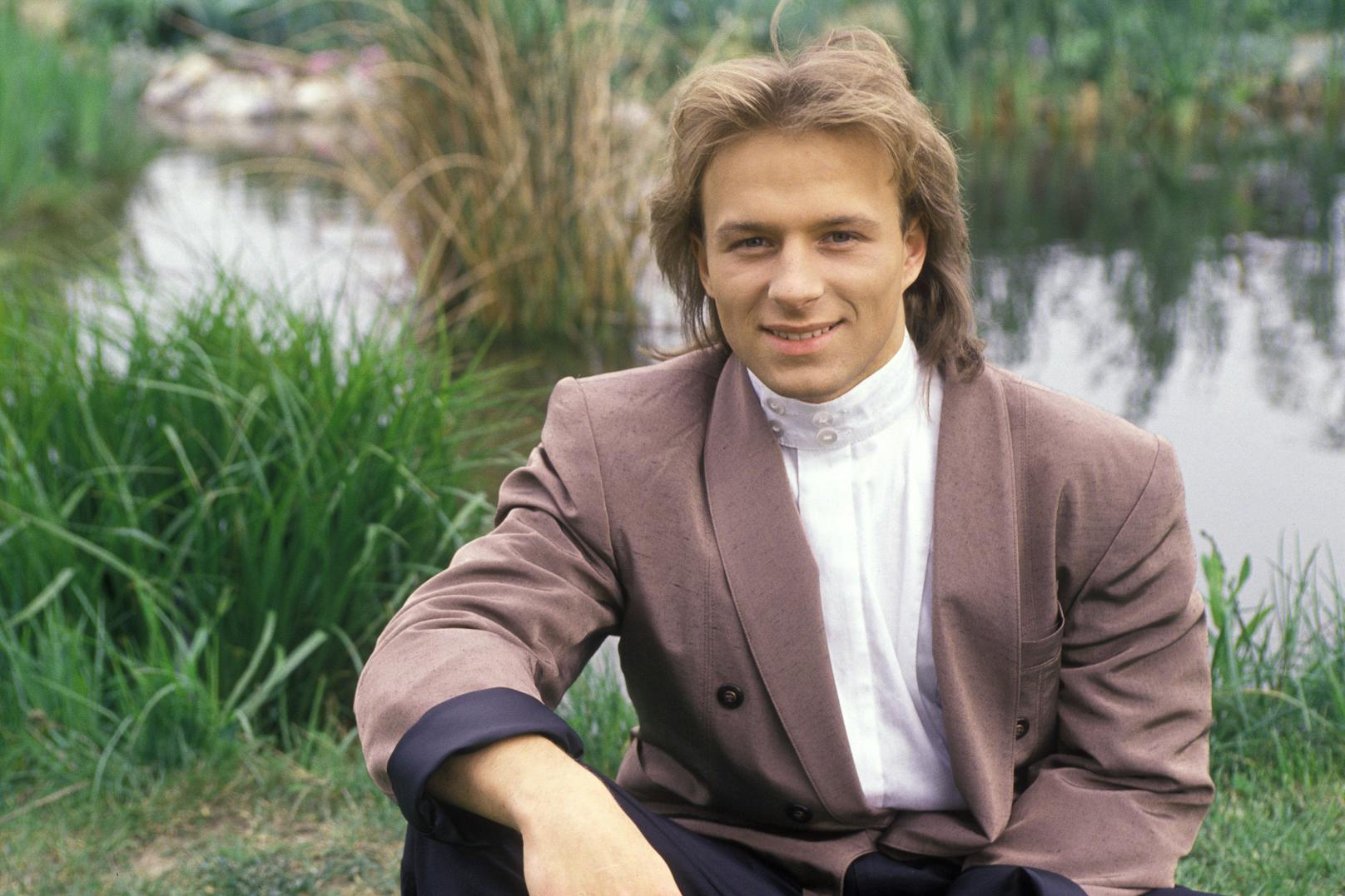 Beim Song Contest 1989 in Lausanne vertrat <strong>Thomas Forstner</strong> Österreich mit dem Titel "Nur ein Lied" und belegte damit den 5. von 22 Plätzen.