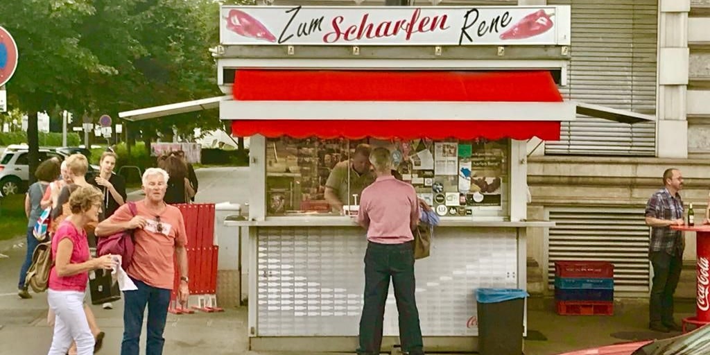 Würstelstand in Wien: Auch hier gelten ab Mittwoch neue Regeln.