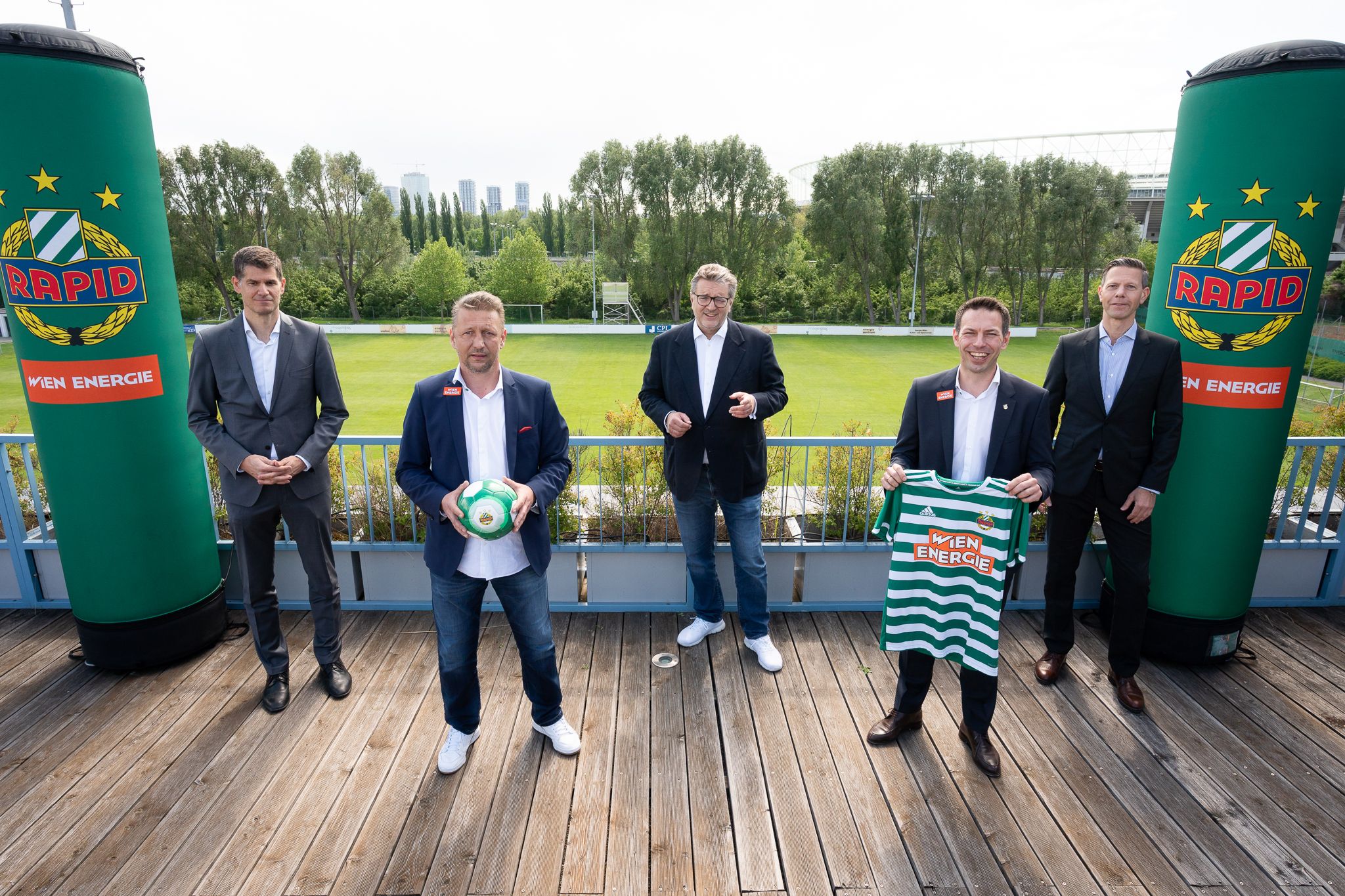 Stadtrat Hacker (Mitte) präsentierte die Pläne.