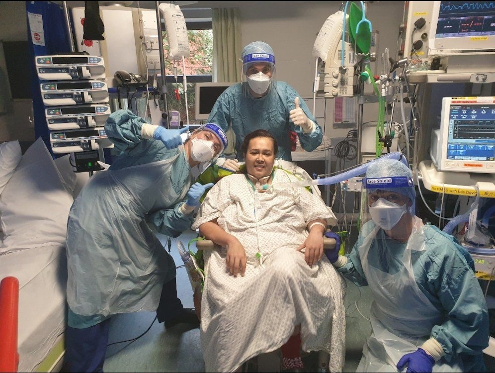 Anushua Gupta hat ihre persönlichen Erfahrungen jetzt in einem Bericht veröffentlicht.<br>