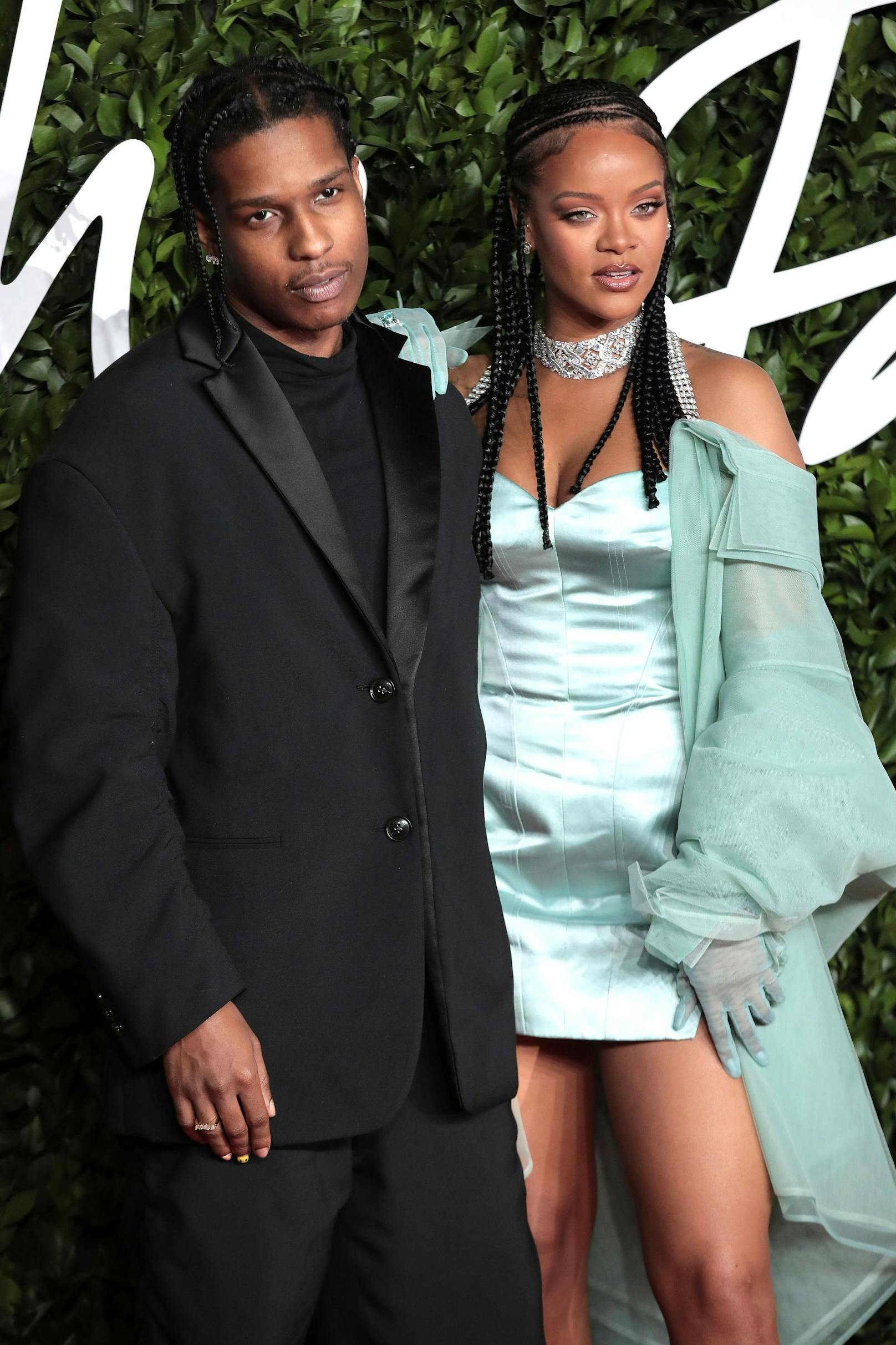 Rapper ASAP Rocky enthüllte in einem Interview mit "GQ", dass er mit Popstar Rihanna zusammen ist.: "Sie ist die Liebe meines Lebens. Meine Lady."&nbsp;