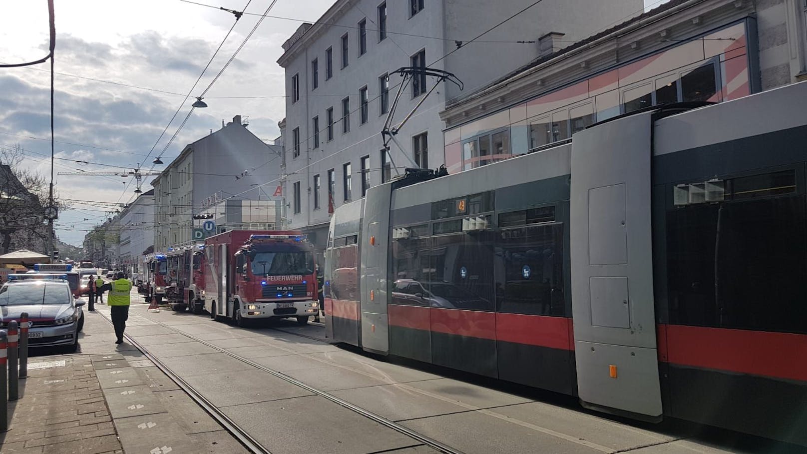 Feuerwehr-Einsatz am Donnerstag in der Hütteldorfer Straße (Wien-Penzing).
