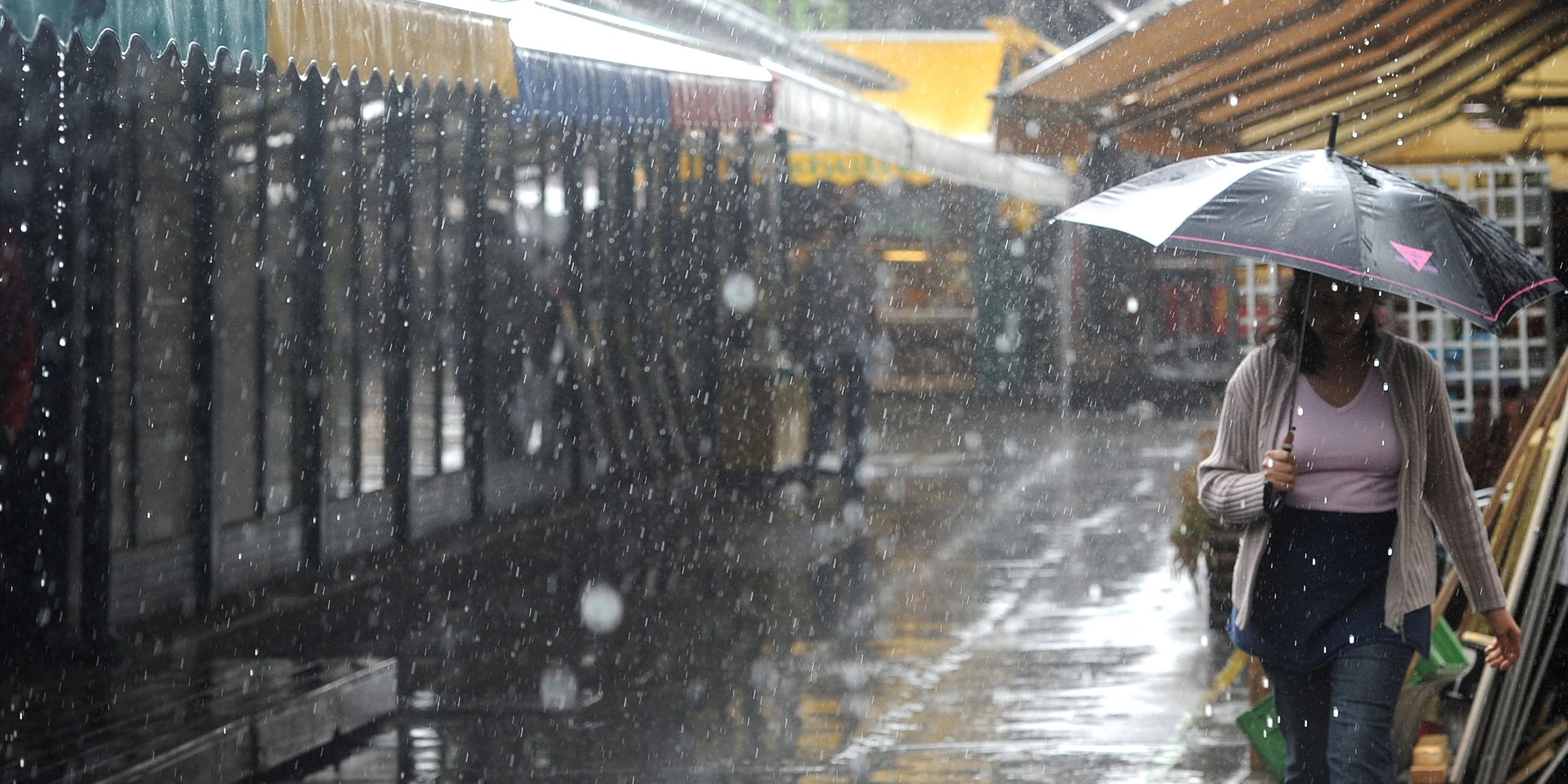 Die Markt-Gastro darf am Wochenende öffnen. Doch viel Regen ist prognostiziert. (Archivfoto)