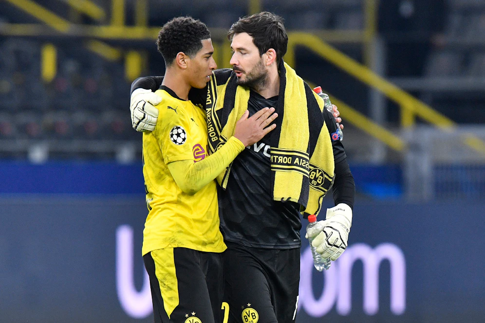 Roman Bürki mit Jude Bellingham