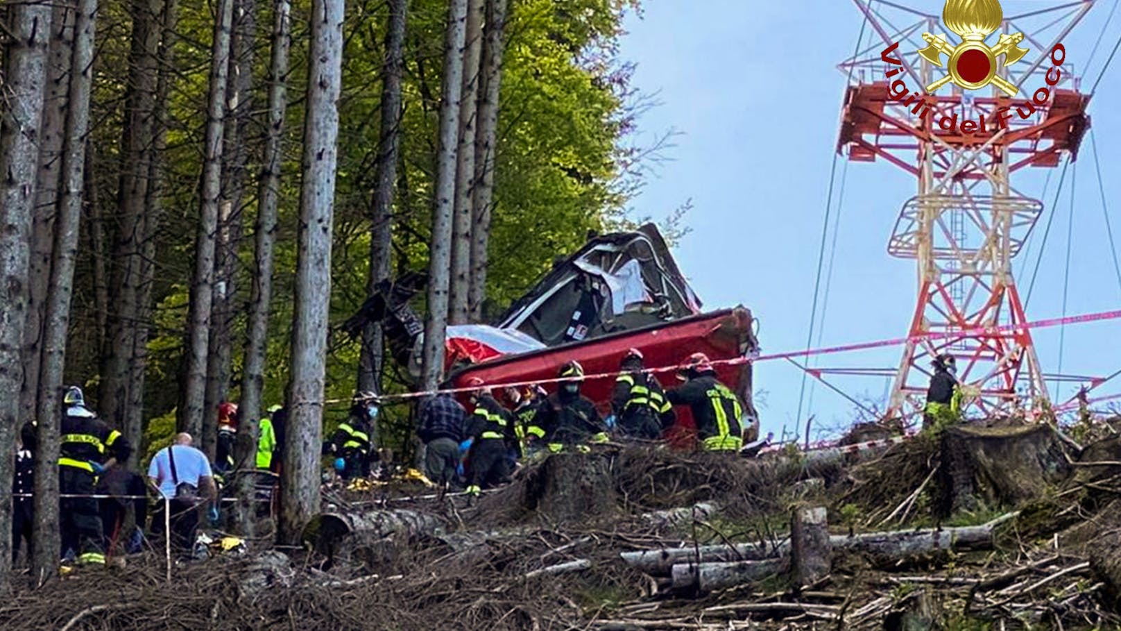 Im Piemont ist eine Seilbahnkabine abgestürzt, 14 Menschen kamen dabei ums Leben.
