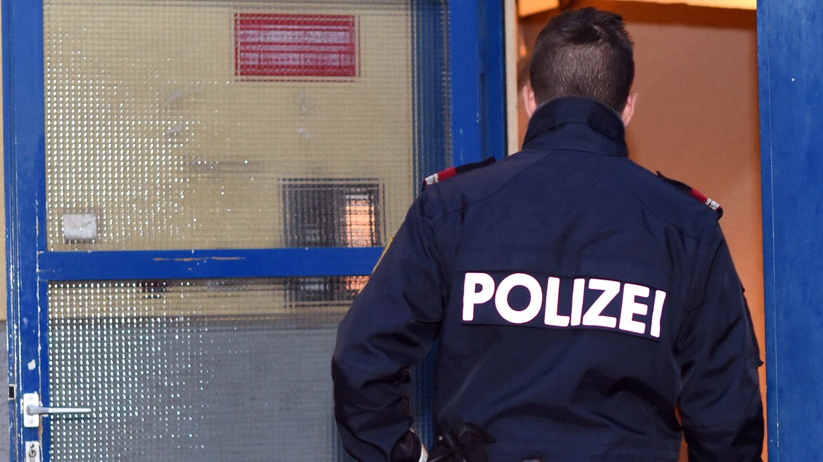 Zwei nächtliche Einsätze wegen Gewalt hatte die Wiener Polizei zu behandeln.