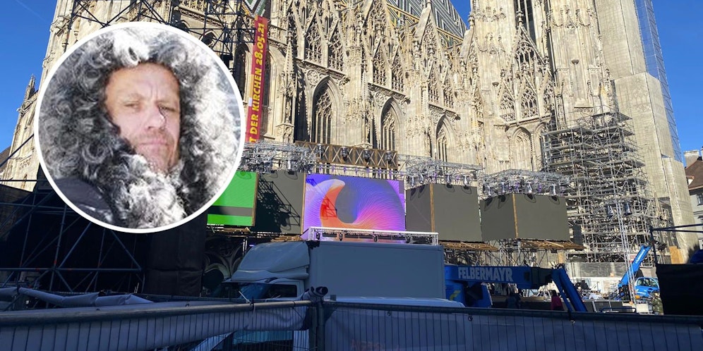 Vor dem Wiener Stephansdom steht bereits die Riesen-Bühne für das Event.