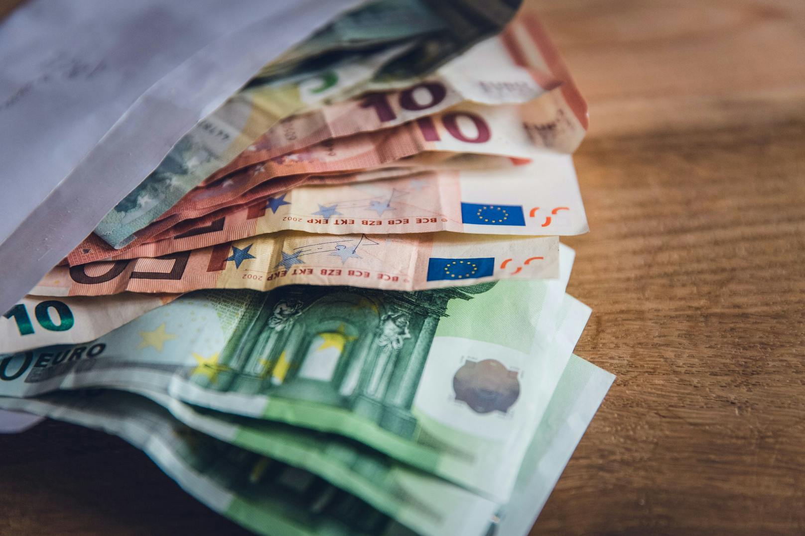 Die SPÖ fordert einen 1.000 Euro Corona-Bonus. Wird es zur Bedingung für den Freiheits-Fahrplan?