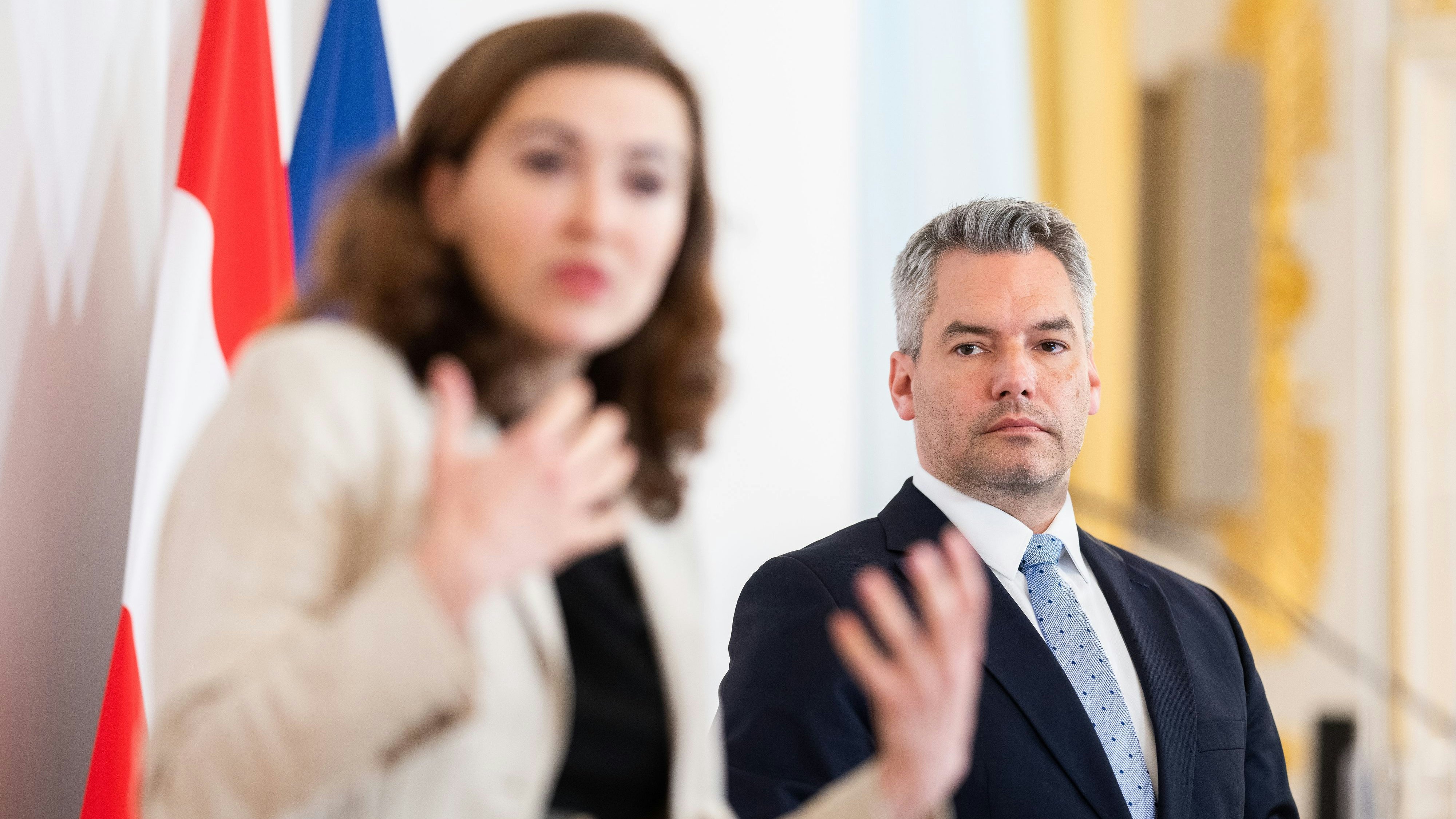Justizministerin Alma Zadic (Grüne) und Innenminister Karl Nehammer (ÖVP)