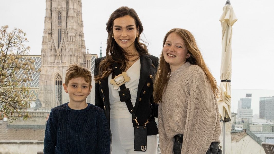 Lili Paul-Roncalli mit Familie