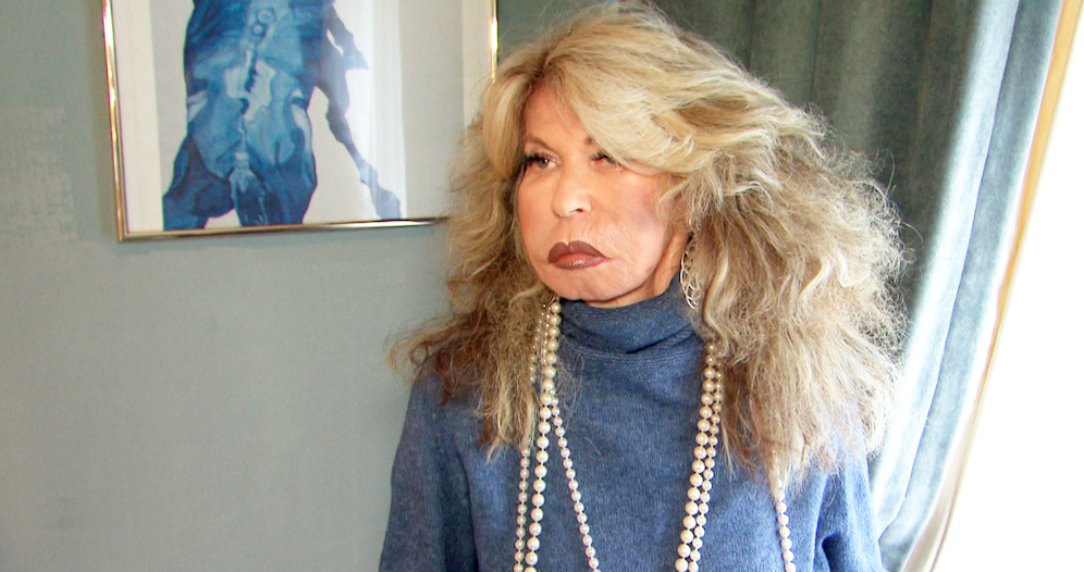 Laut ihrem Ehemann sieht Jeannine Schiller sehr gerne fern, kann sich bei 