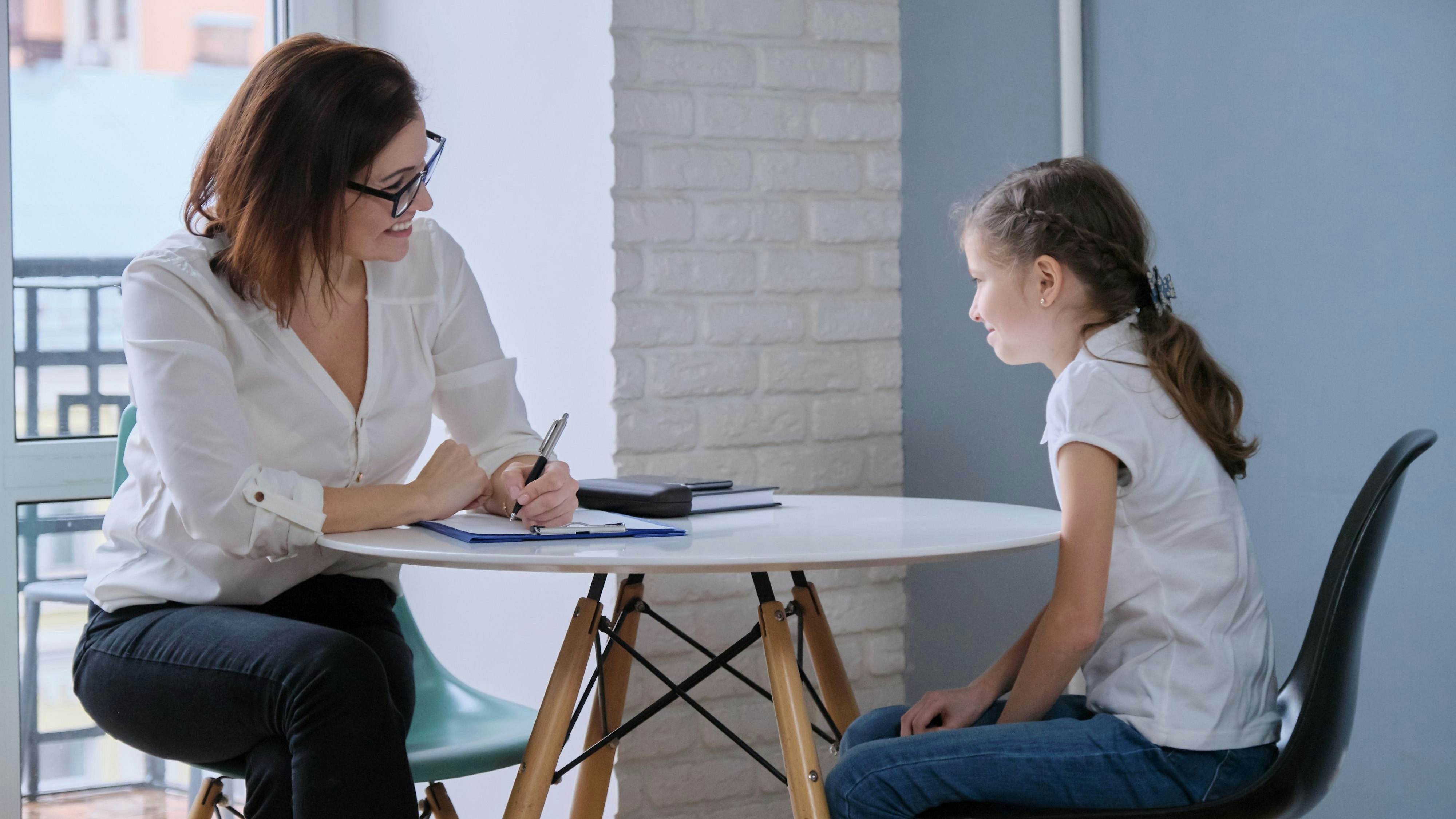 Therapeutin, Psychotherapeutin, Psychologin, Schule