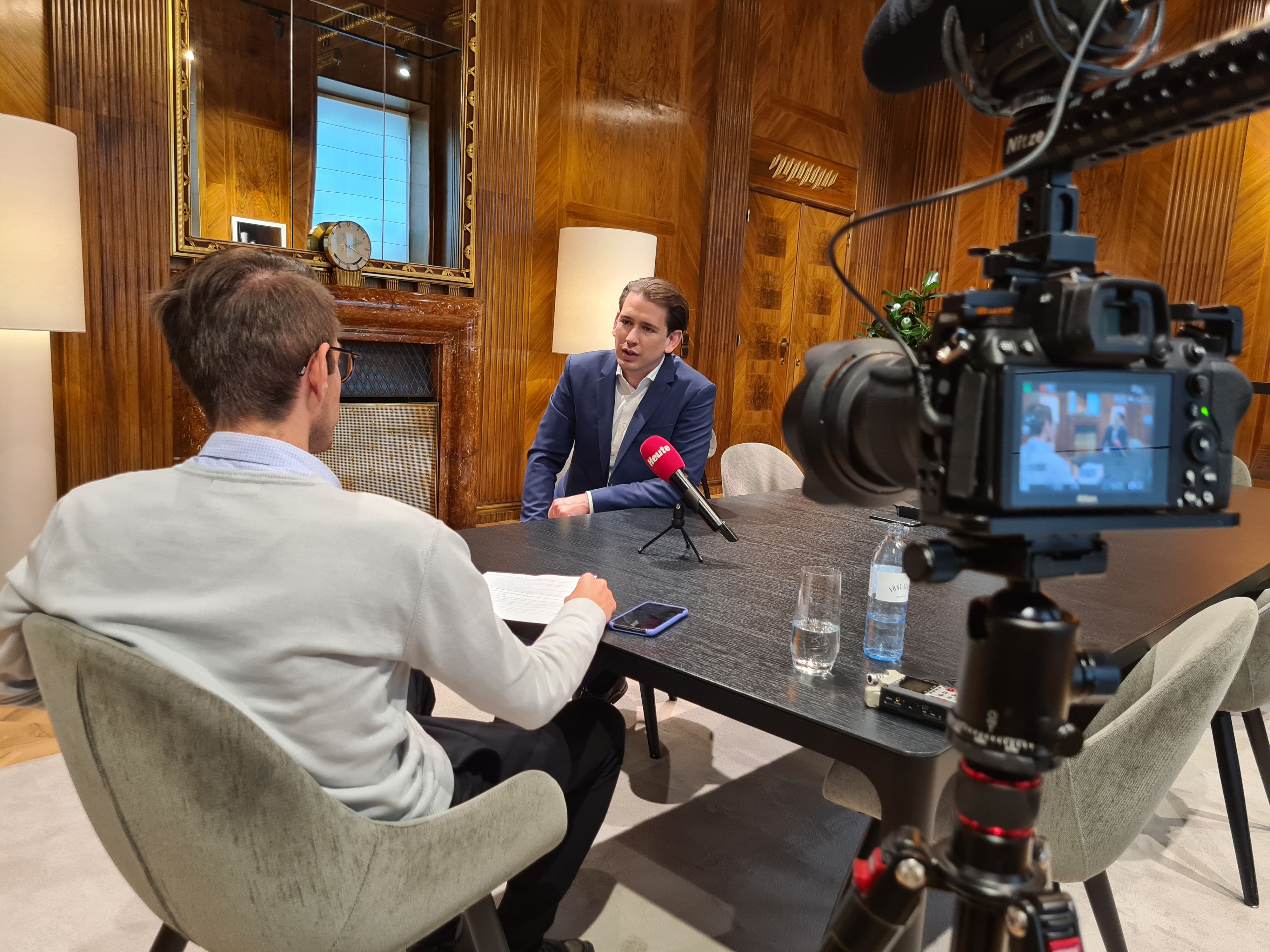 Bundeskanzler Sebastian Kurz (VP) im Gespräch mit Heute.at-Chefredakteur Clemens Oistric