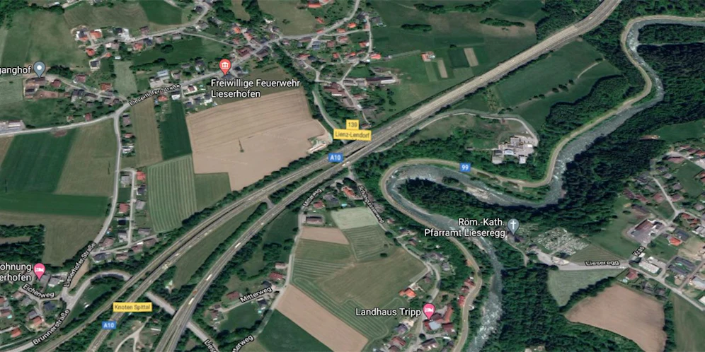 Der Lenker verunglückte auf der A10 in Lendorf.