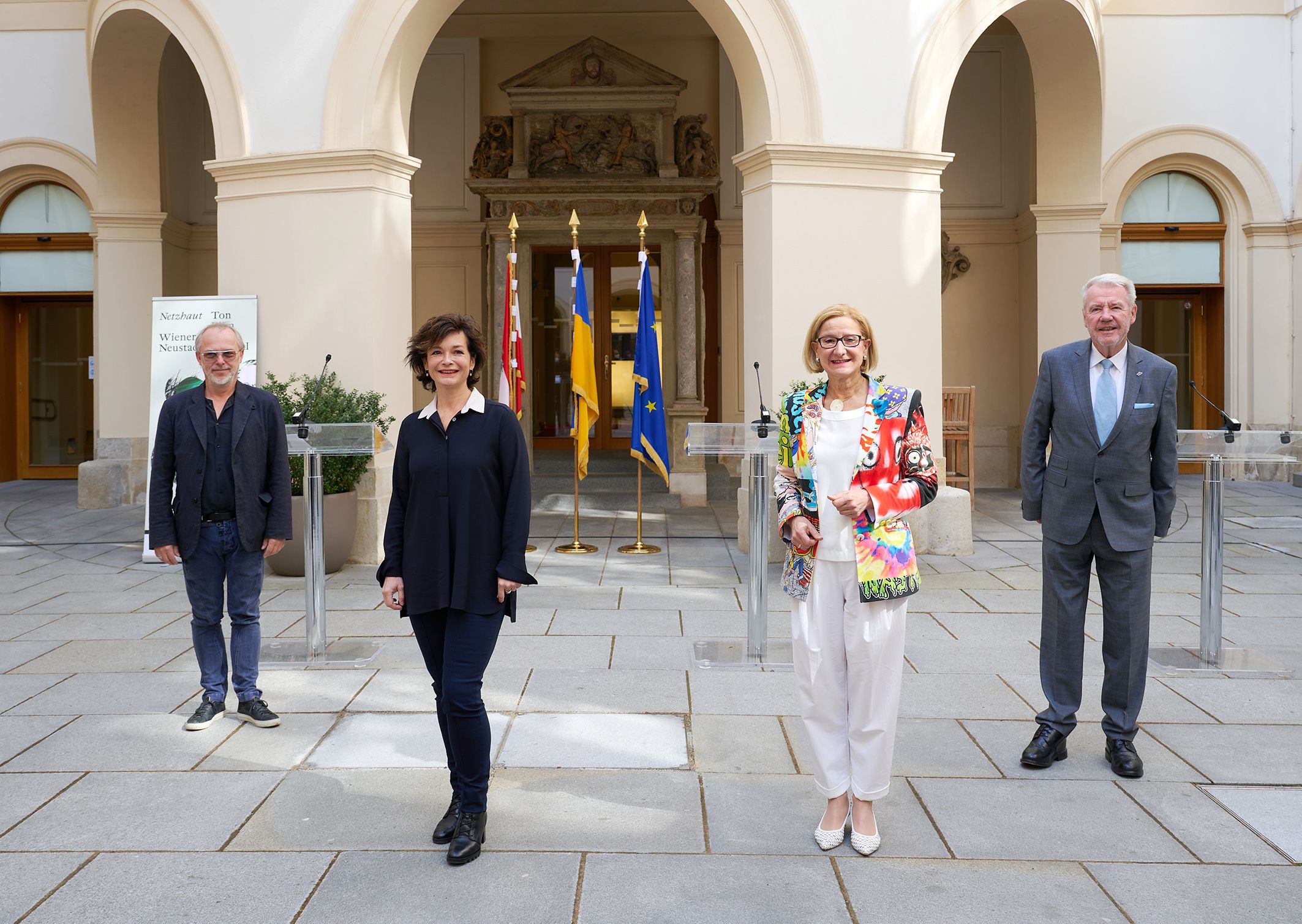 Präsentierten das Programm des „Netzhaut – Ton-Film-Festival 2021“:  Fabian Eder, Katharina Stemberger, Bürgermeister Klaus Schneeberger und Landeshauptfrau Johanna Mikl-Leitner