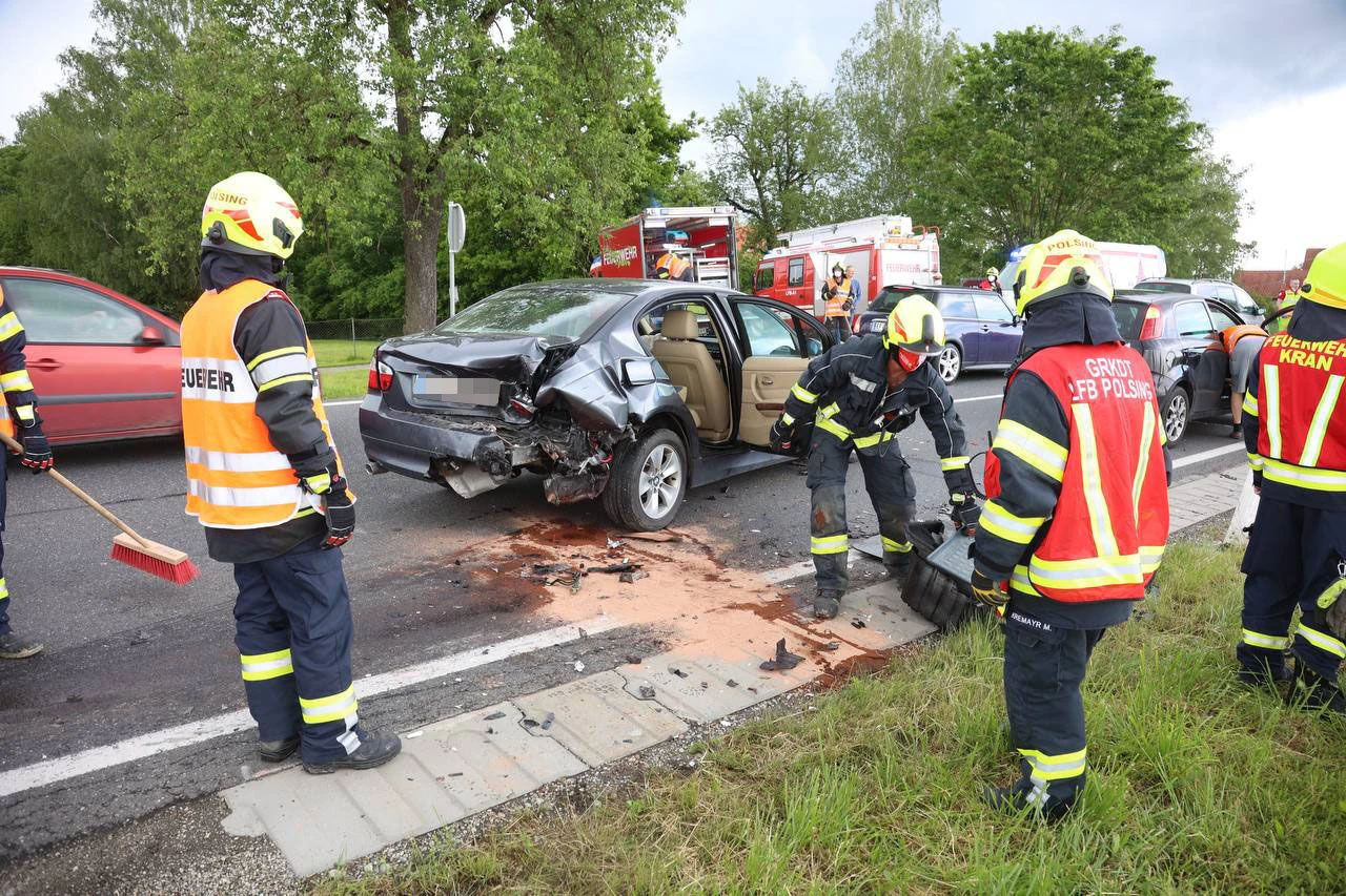 Der Crash forderte sechs Verletzte.
