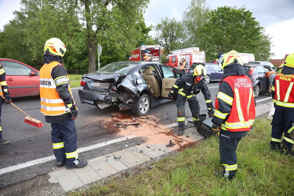 Der Crash forderte sechs Verletzte.