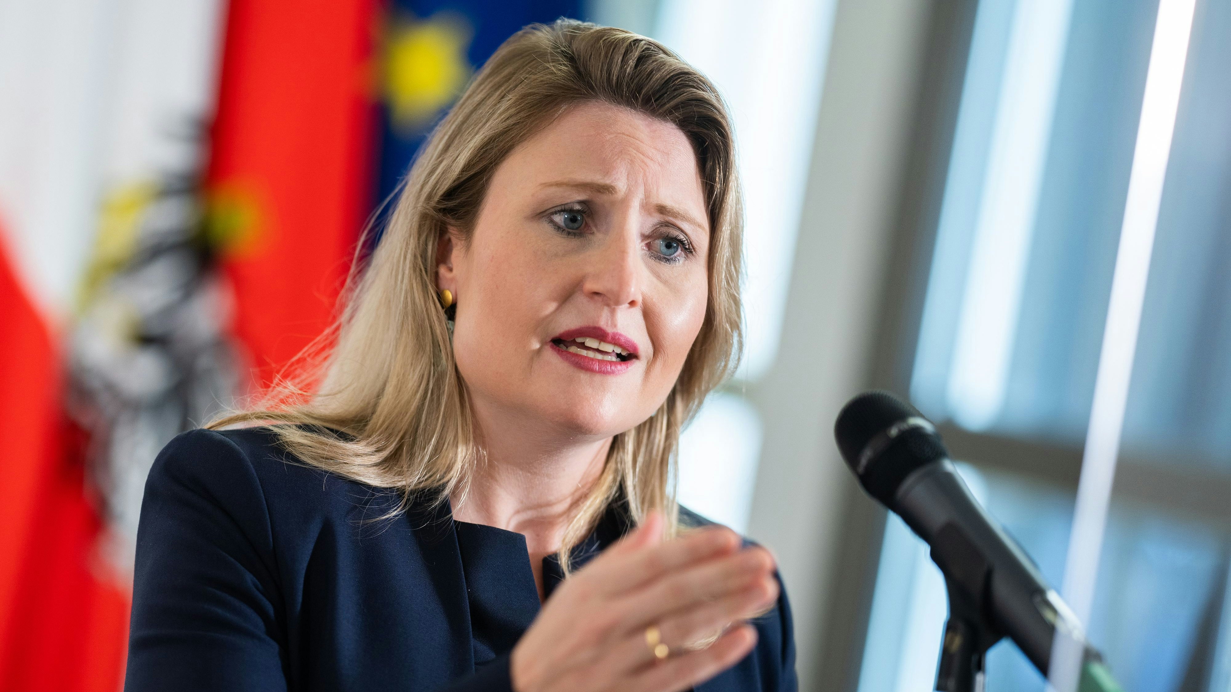 Medienministerin <strong>Susanne Raab</strong>&nbsp;(ÖVP) erteilt dem Modell einer Haushaltsabgabe eine Absage.