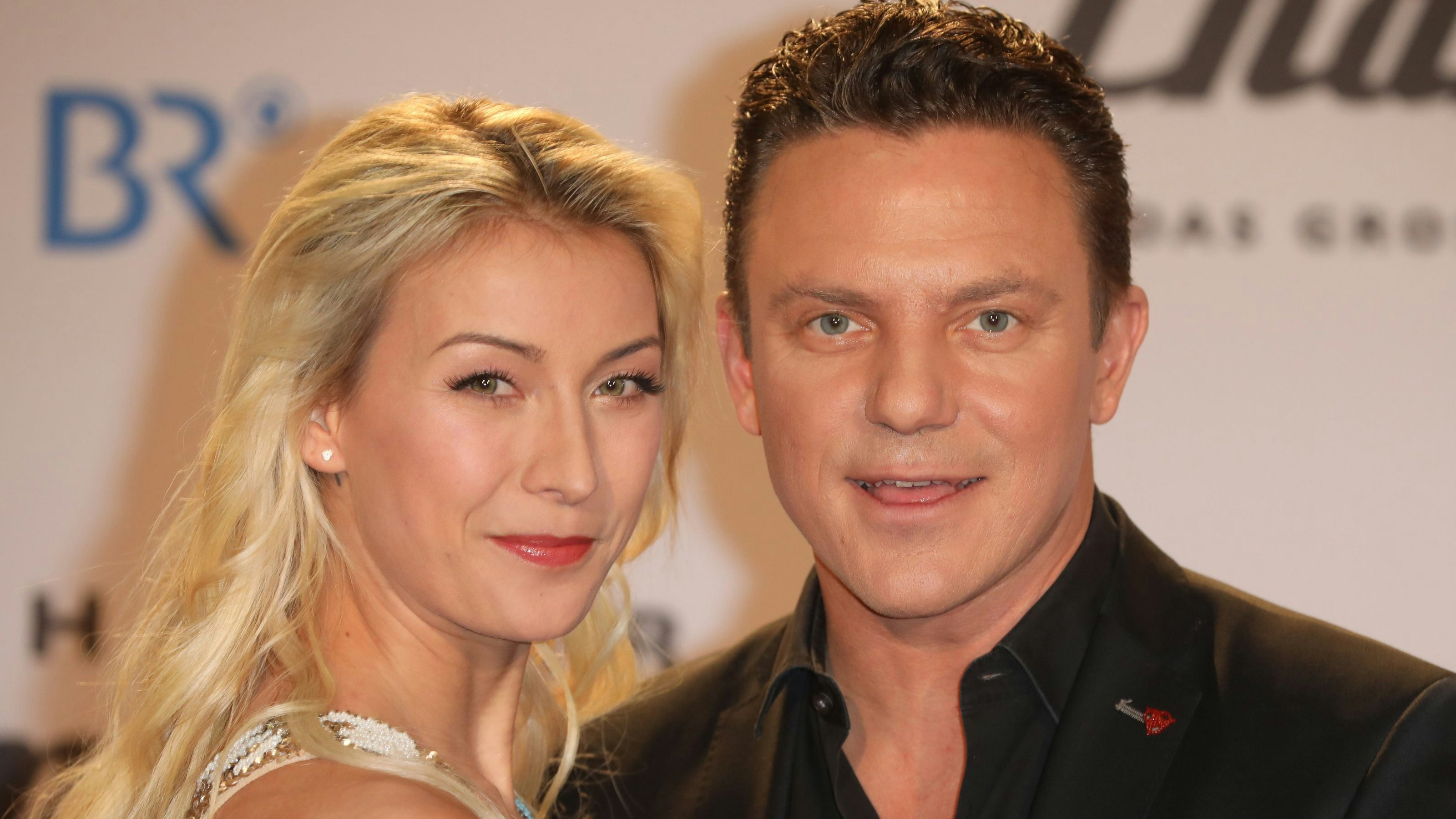 Download von www.picturedesk.com am 31.05.2021 (12:17).  ACT action_30584328 -- Stefan Mross und Anna-Carina Woitschack bei der Livesendung Schlagerchampions-Das große Fest der Besten im Velodrom in Berlin am 11.01.2020. - 20200111_PD14889 - Rechteinfo: Rights Managed (RM)