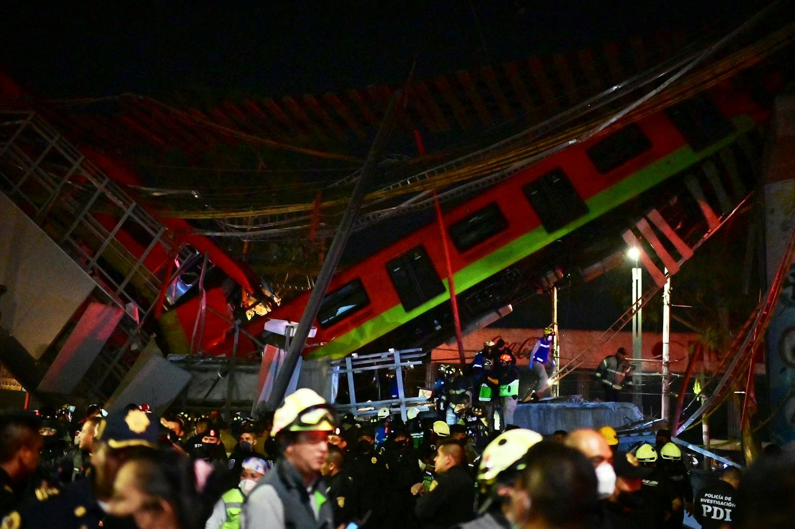 In Mexiko-Stadt sind beim Einsturz einer U-Bahnbrücke zahlreiche Menschen ums Leben gekommen und weitere verletzt worden