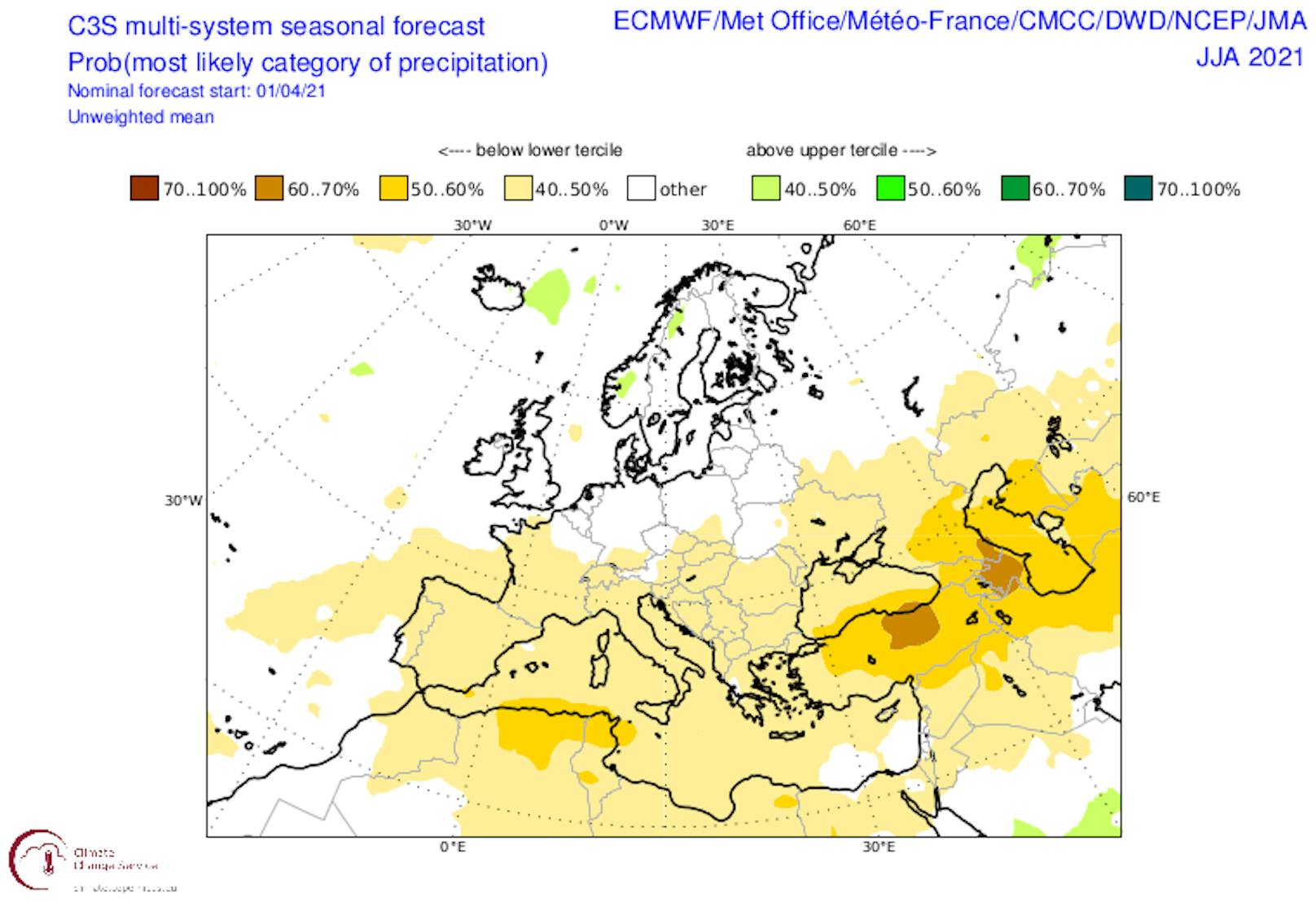 Anomalie der Niederschläge über Europa für den Sommer. Gelbliche Töne stehen für trockene Verhältnisse, grün eher für einen nassen Sommer