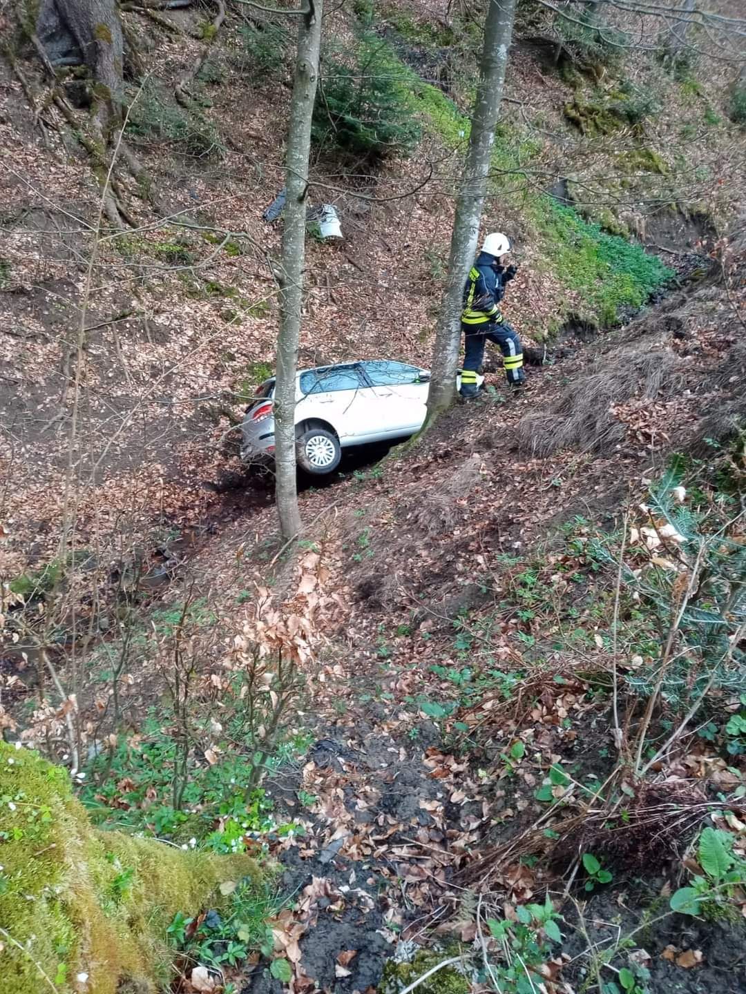 Unfallopfer verbrachte Nacht im Auto