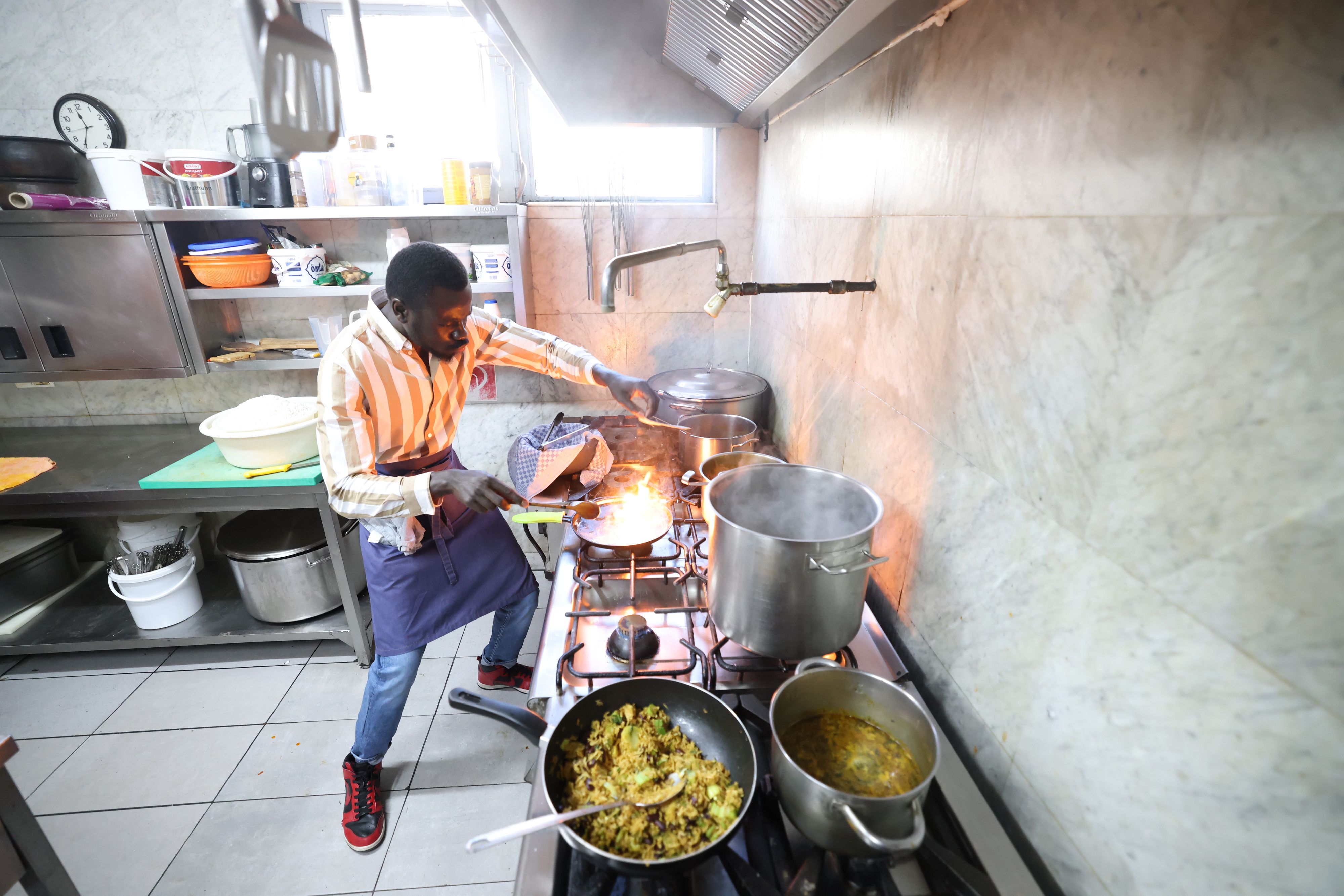 Feurige Zubereitungen gehören zur afrikanisch-spanischen Fusionsküche dazu.