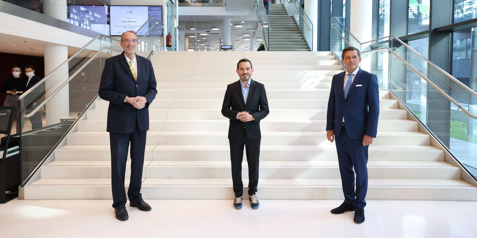 Minister Heinz Faßmann, Biocenter-Chef Daniele Soroldoni und Finanzstadtrat Peter Hanke