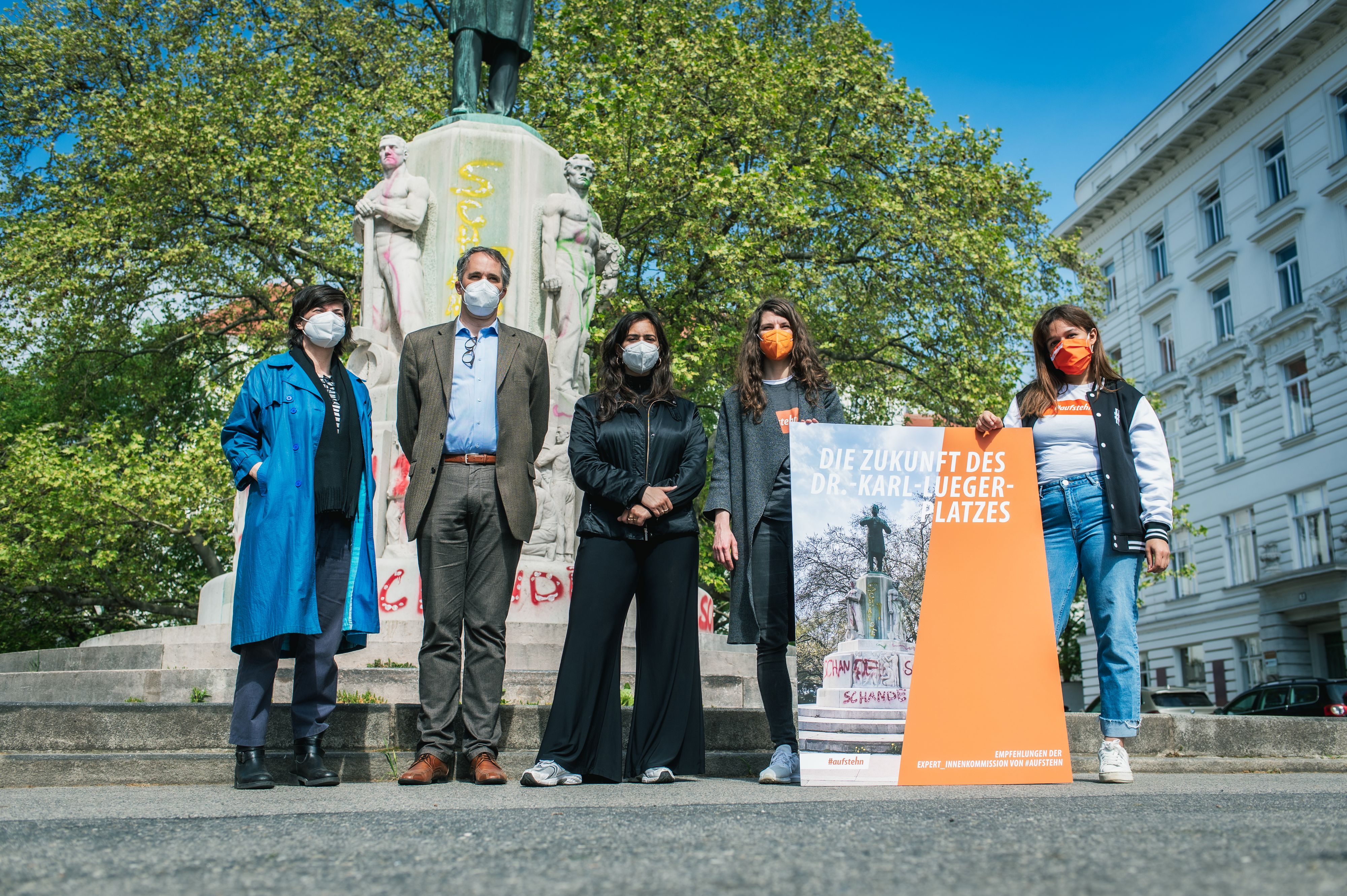 Die Experten empfehlen: Die Statue Luegers muss ihren ehrenden Charakter verlieren und vom Sockel des Denkmals entfernt werden.