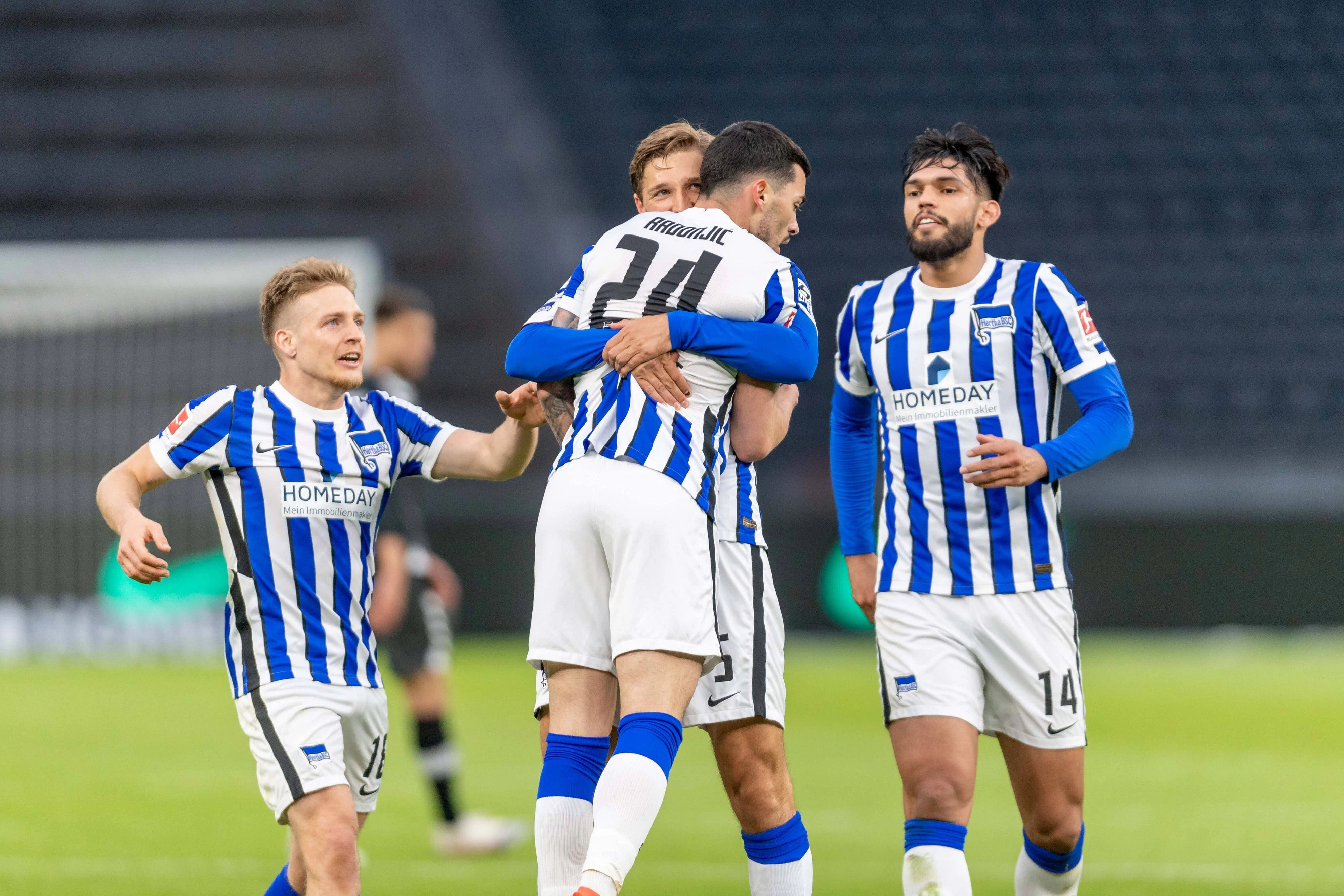 Die Berliner Hertha liegt nicht mehr auf einem Abstiegsrang. 
