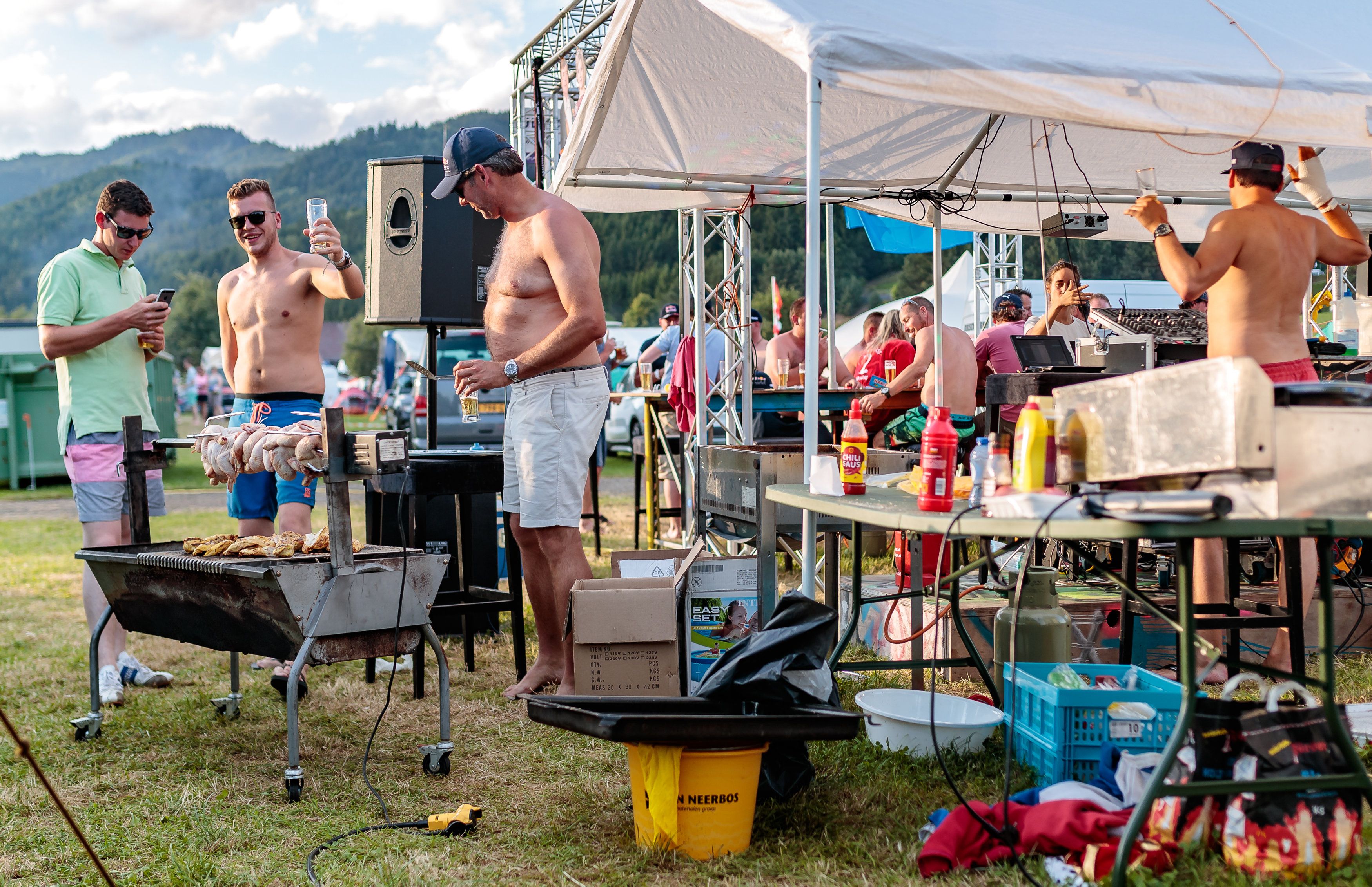 Grillfeiern? Wird es vorerst nicht im großen Stil geben.