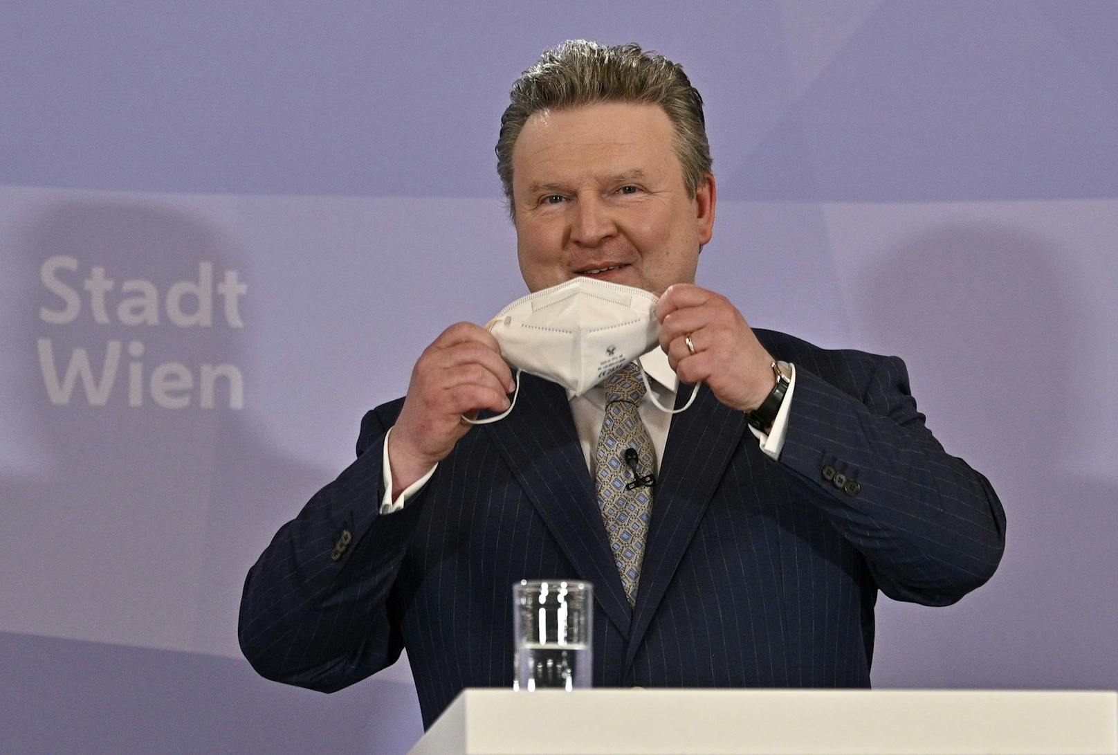 Michael Ludwig (SPÖ) will sich bei der Maskenpflicht nichts vom Bund diktieren lassen.