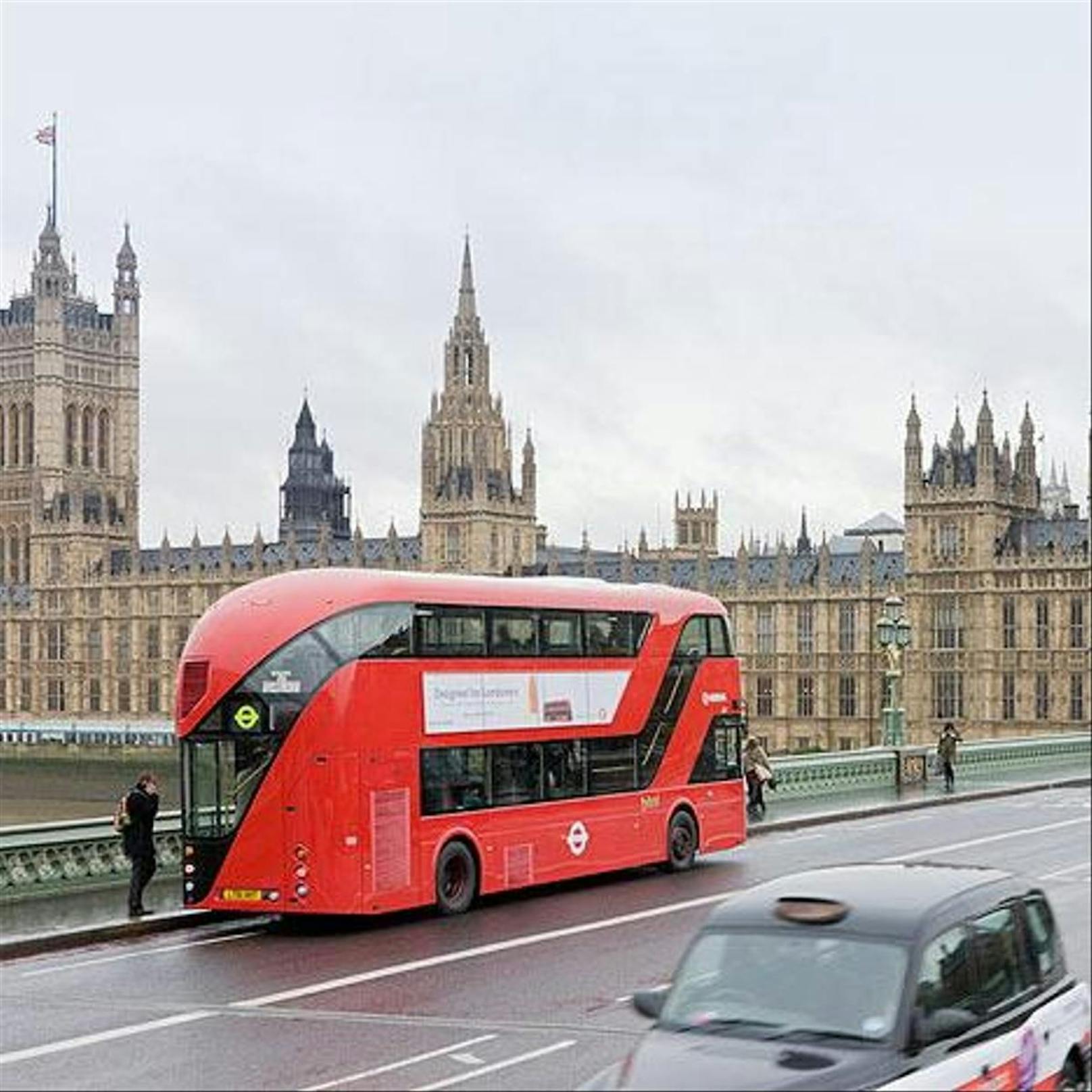 Das Heatherwick Studio steckt auch hinter den modernen roten Bussen in London.