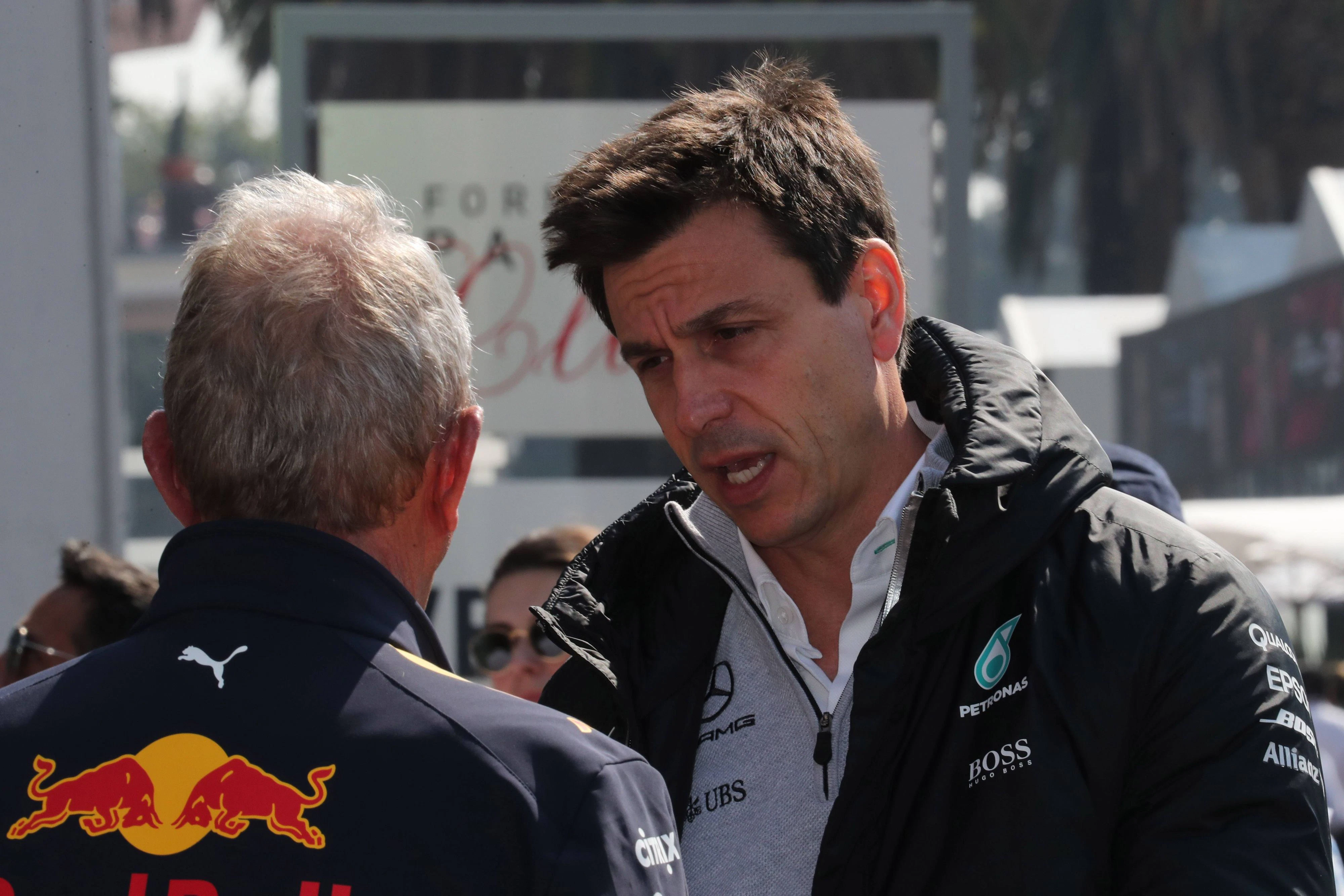 Mercedes vs. Red Bull Racing: Toto Wolff (r.) und Helmut Marko