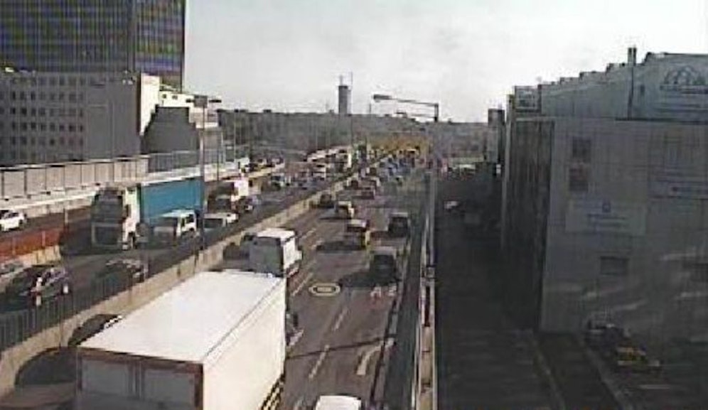 Riesiger Stau auf der Südosttangente.