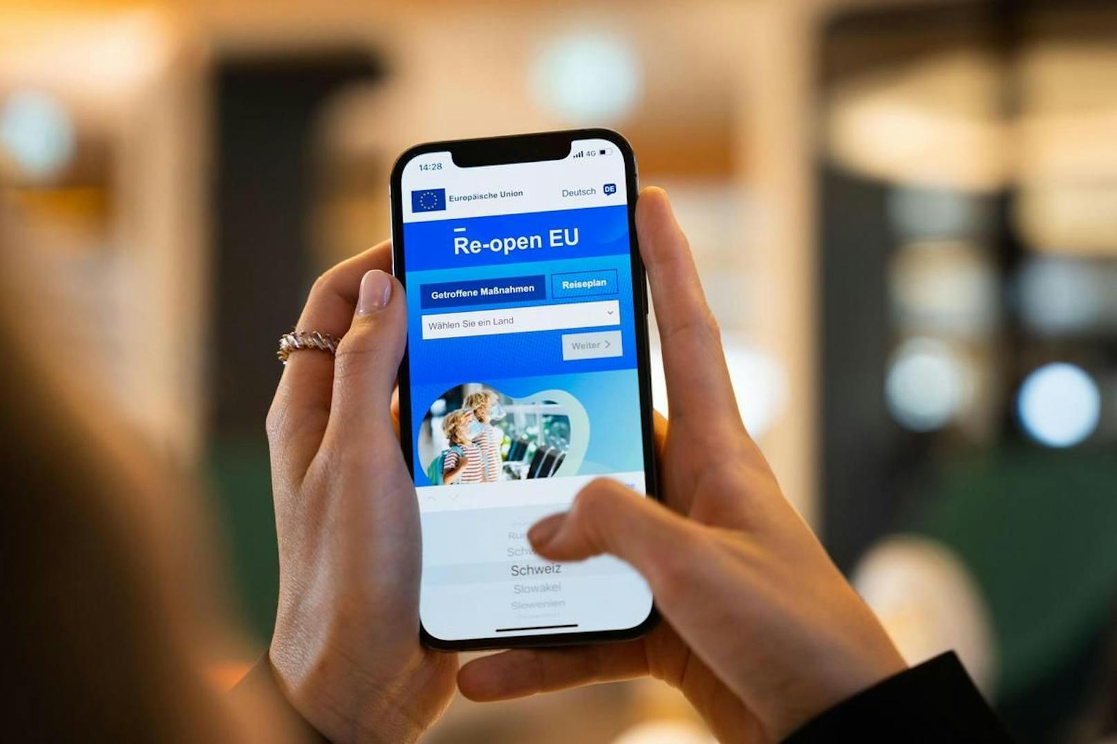 Die App "Re-Open EU" gibt einen Überblick, welche Corona-Maßnahmen in den einzelnen europäischen Ländern gelten.