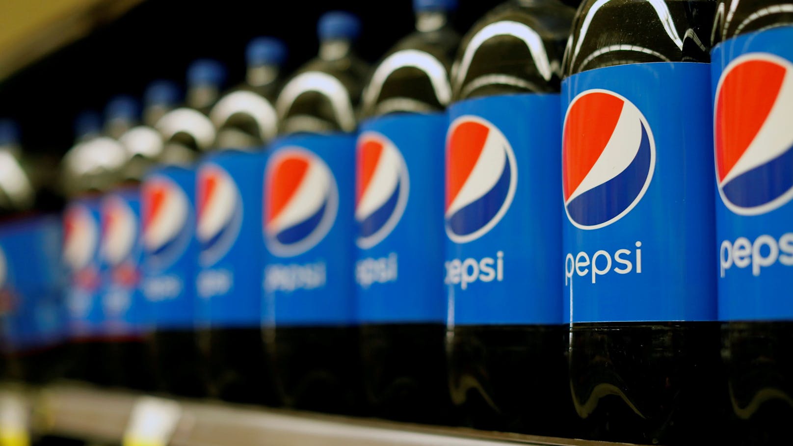 Der Getränke- und Snack-Konzern Pepsi will seine Getränke gesünder machen.