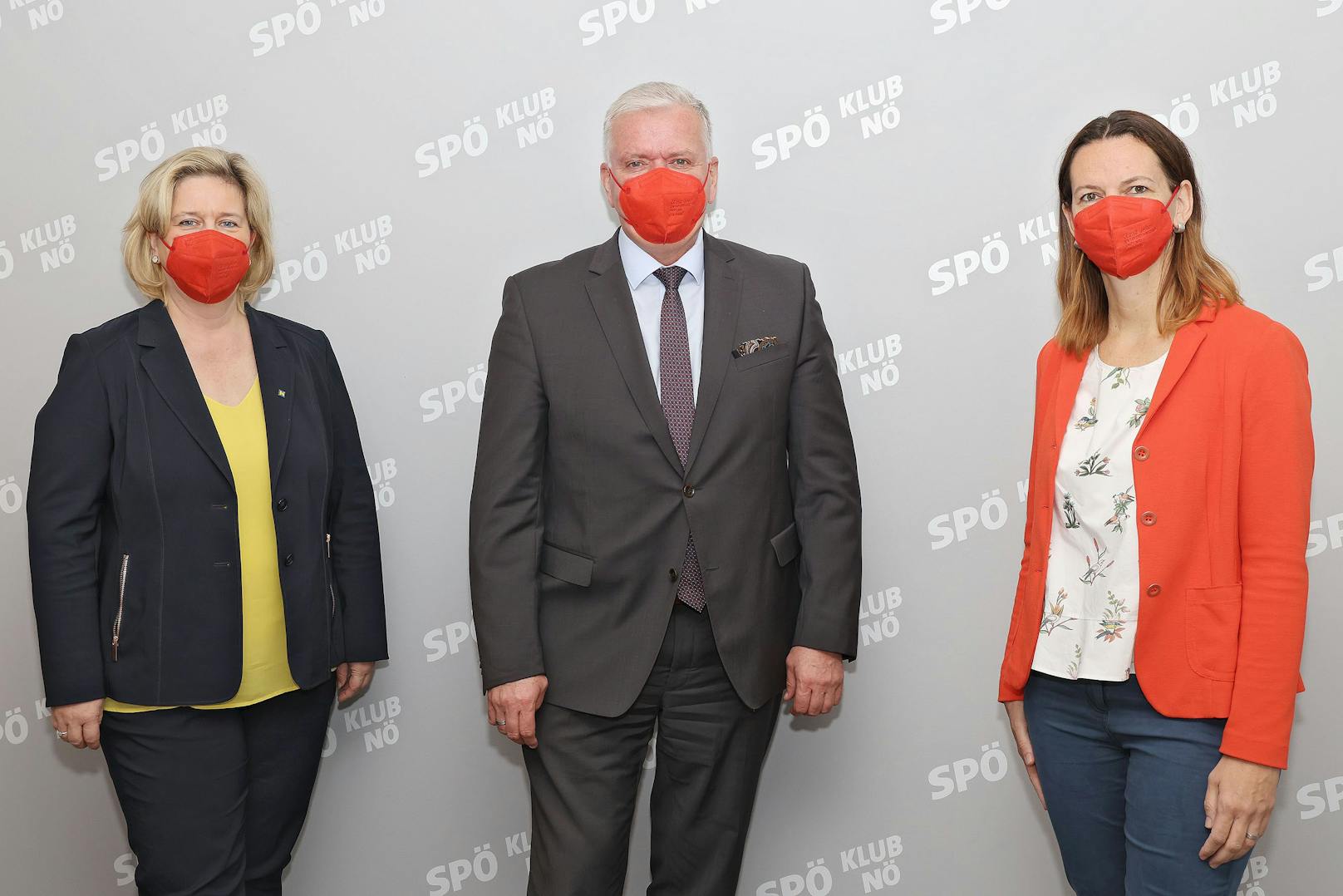 Elvira Schmidt, Franz Schnabl und Kerstin Suchan-Mayr bei der Pressekonferenz