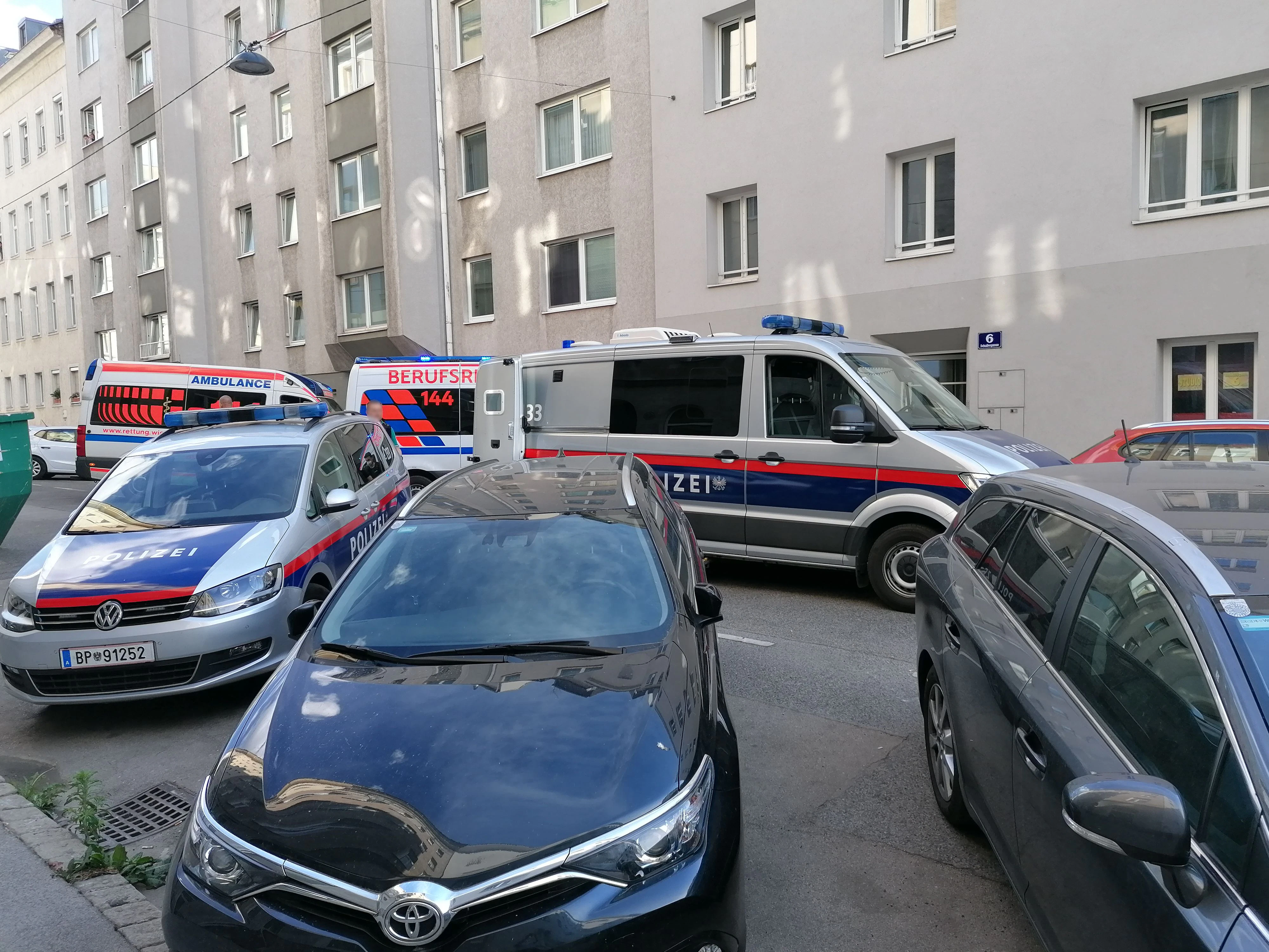 WEGA-Einsatz in der Schallergasse in Meidling